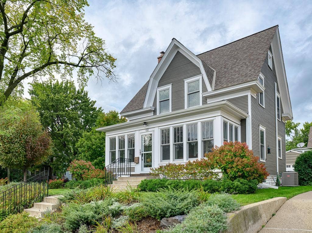 132 W 36th Street, 48, Minneapolis, MN 55408 3 - Exterior Front.jpg