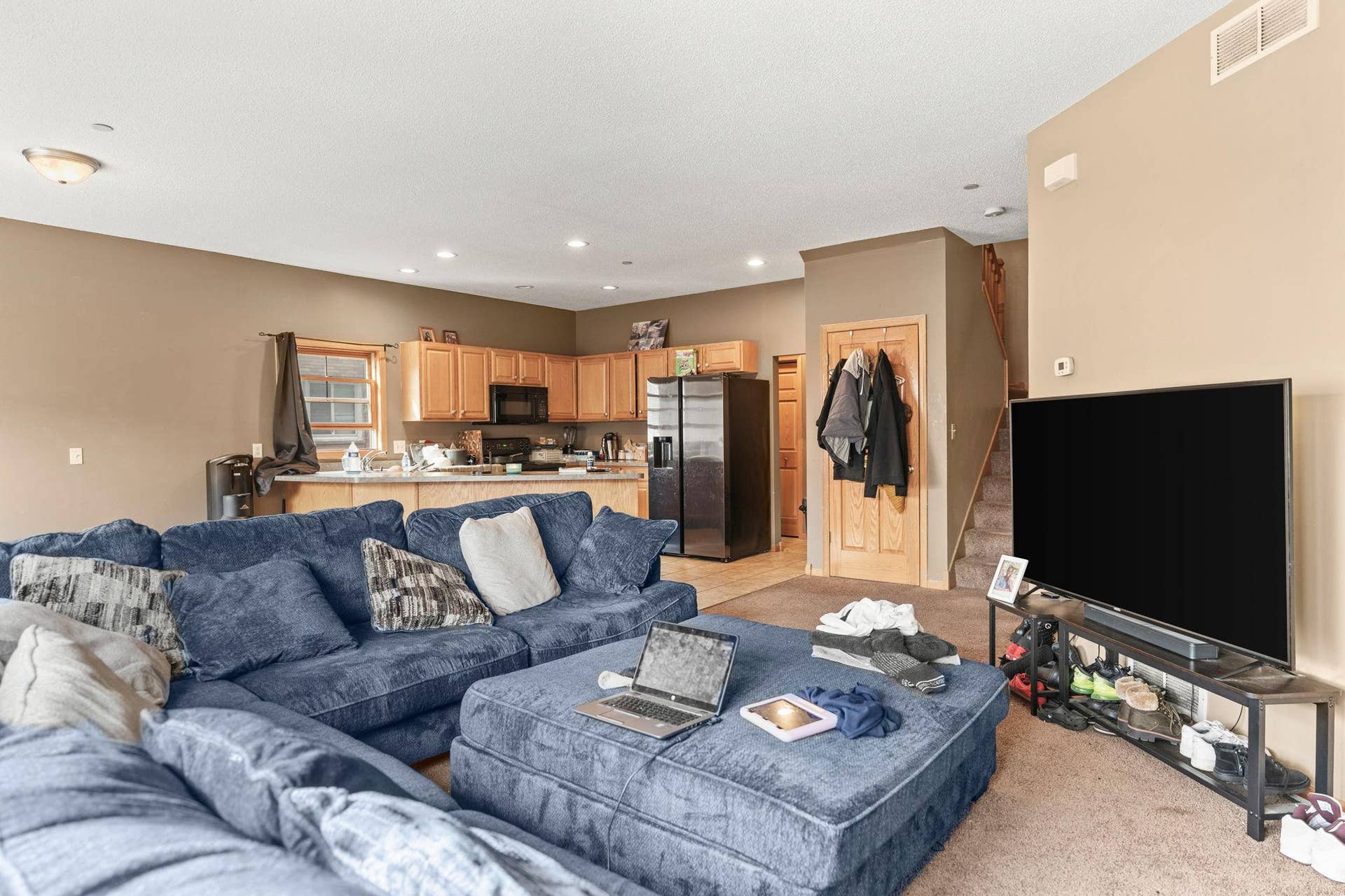 3514 Grand Avenue S, 48, Minneapolis, MN 55408 Unit 101 - Living