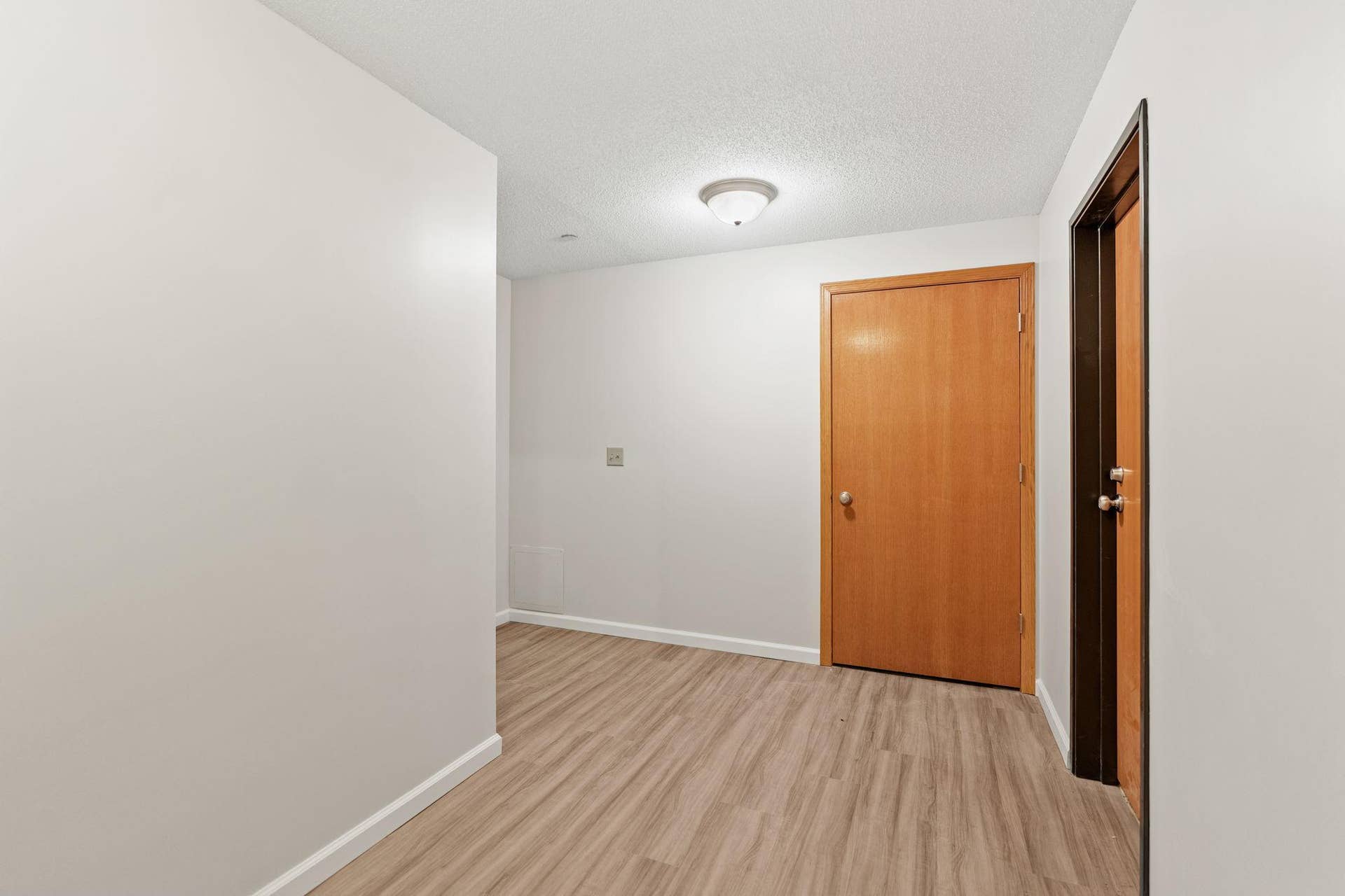 3514 Grand Avenue S, 48, Minneapolis, MN 55408 Basement commone space