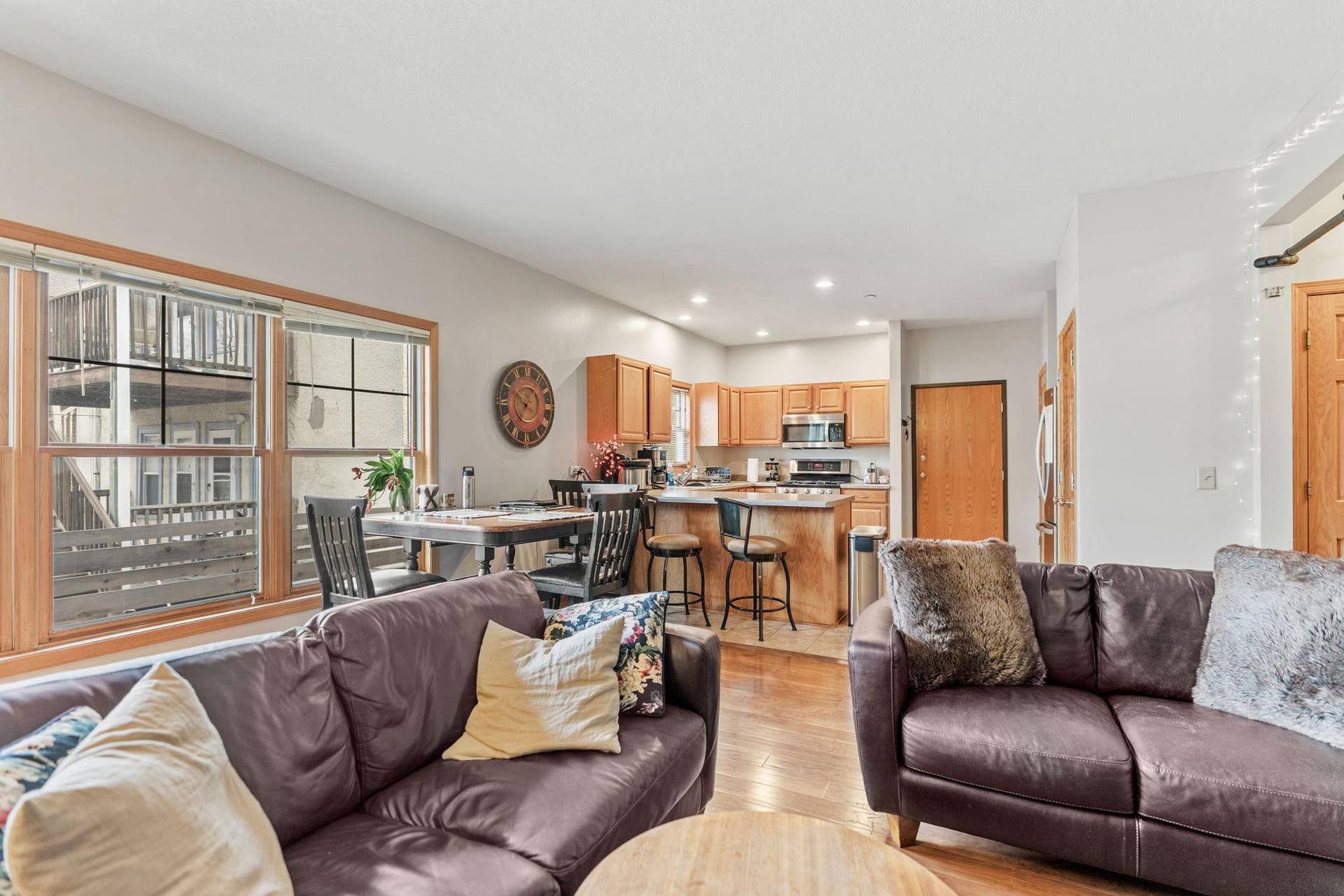 3514 Grand Avenue S, 48, Minneapolis, MN 55408 Unit 102 - Living