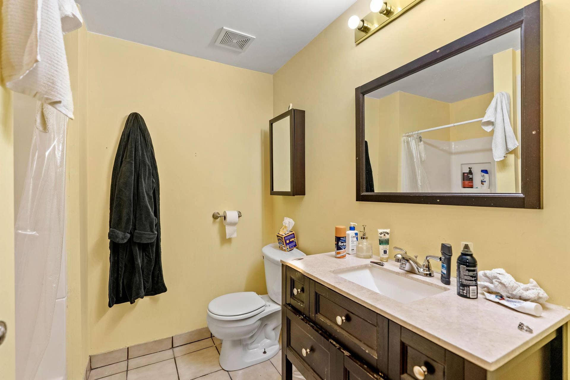 3514 Grand Avenue S, 48, Minneapolis, MN 55408 Unit 102 - Bath