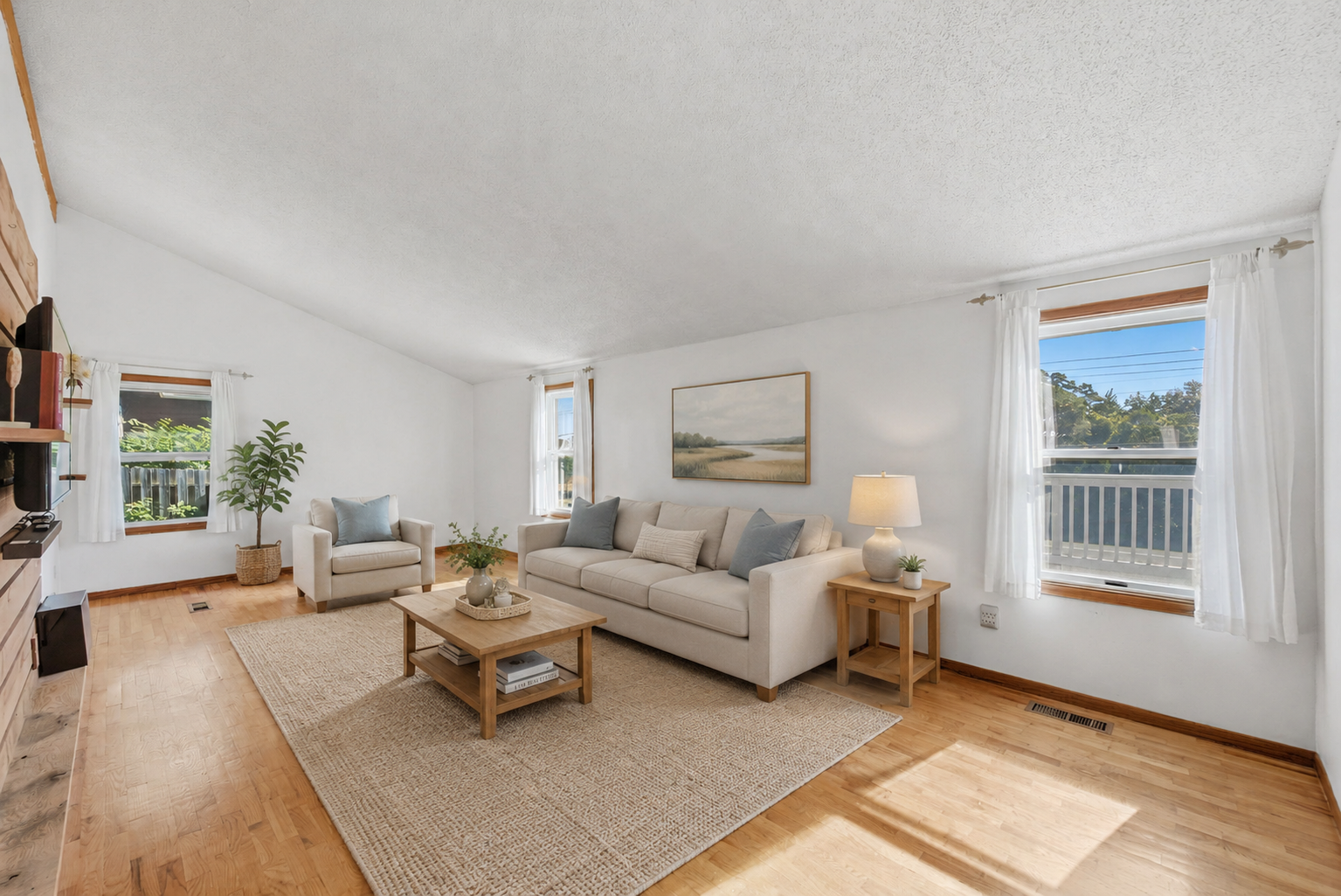 5698 Stagecoach Trail N, Stillwater, MN 55082 Living Room 1.png