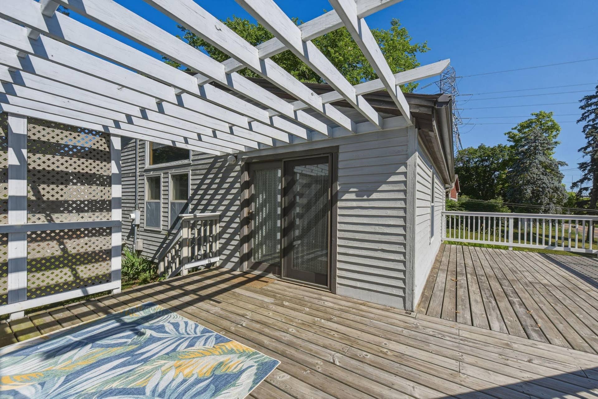 5698 Stagecoach Trail N, Stillwater, MN 55082 Create your own sitting space with views towards the river!