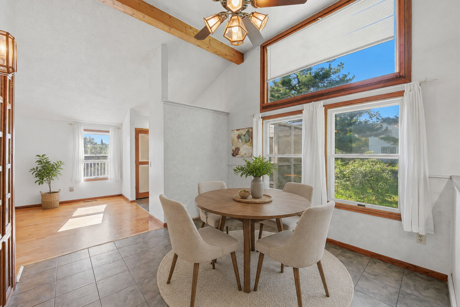 5698 Stagecoach Trail N, Stillwater, MN 55082 Dining Room.png