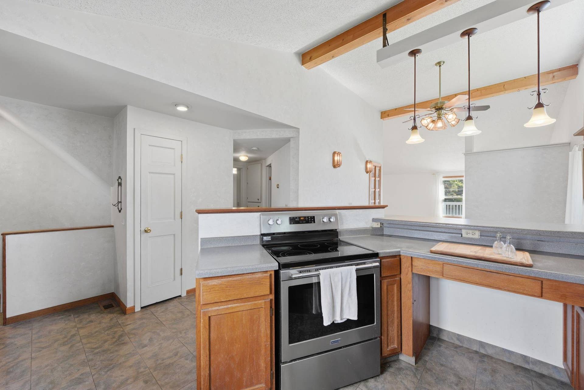 5698 Stagecoach Trail N, Stillwater, MN 55082 5698 Stagecoach Trail N, Stillwater, MN 55082