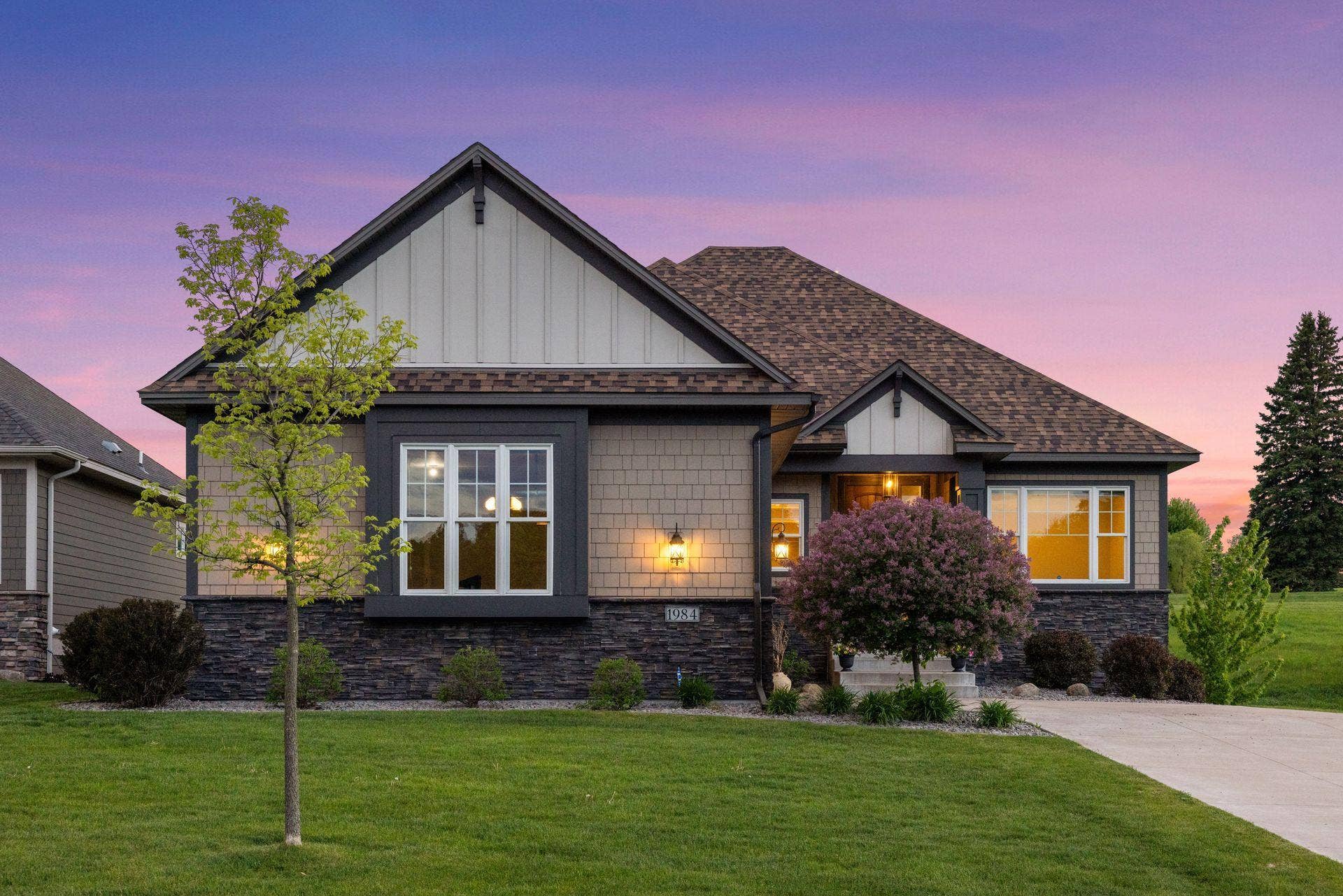 Luxury golf course living in Royal Club
