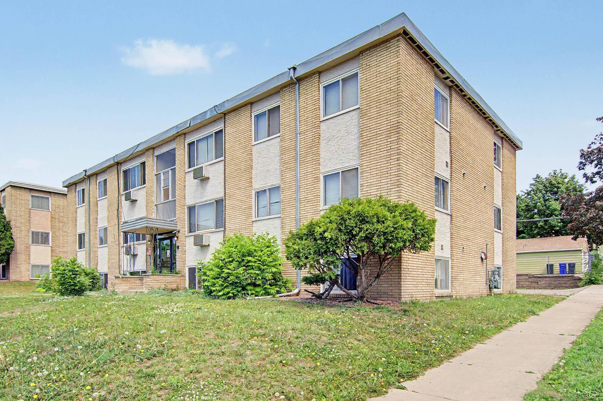 1339 Conway Street, 90, Saint Paul, MN 55106 1339 Conway Street, 90, Saint Paul, MN 55106