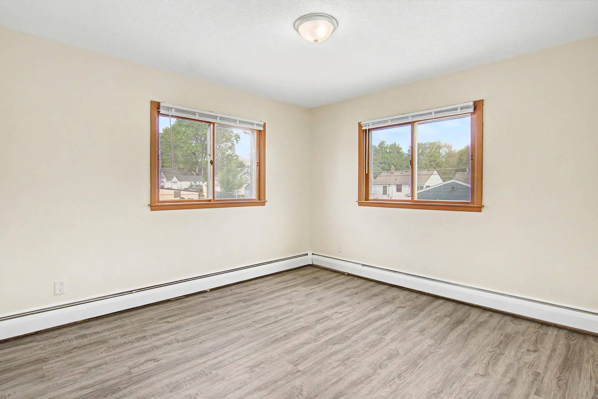 1339 Conway Street, 90, Saint Paul, MN 55106 1339 Conway Street, 90, Saint Paul, MN 55106