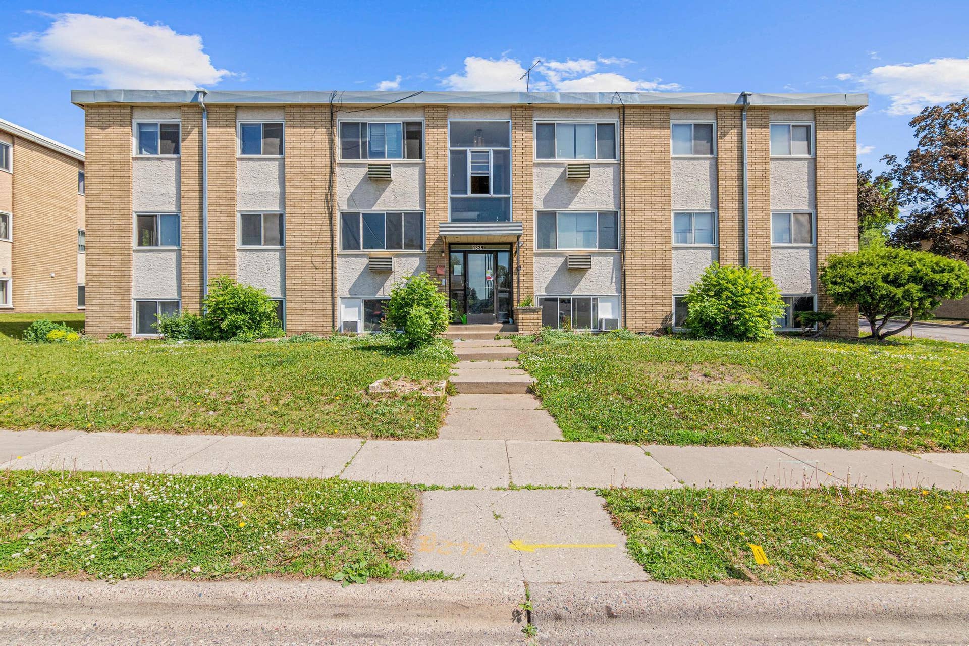 1339 Conway Street, 90, Saint Paul, MN 55106 1339 Conway Street, 90, Saint Paul, MN 55106