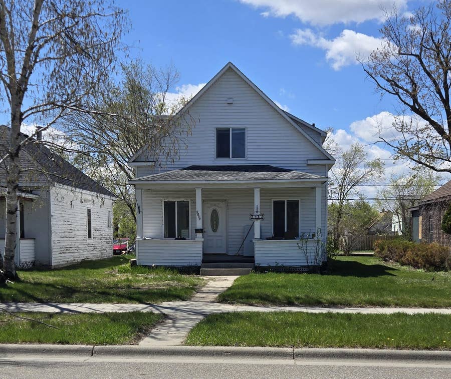 Property photo for 1017 Minnesota Avenue NW, Bemidji, MN
