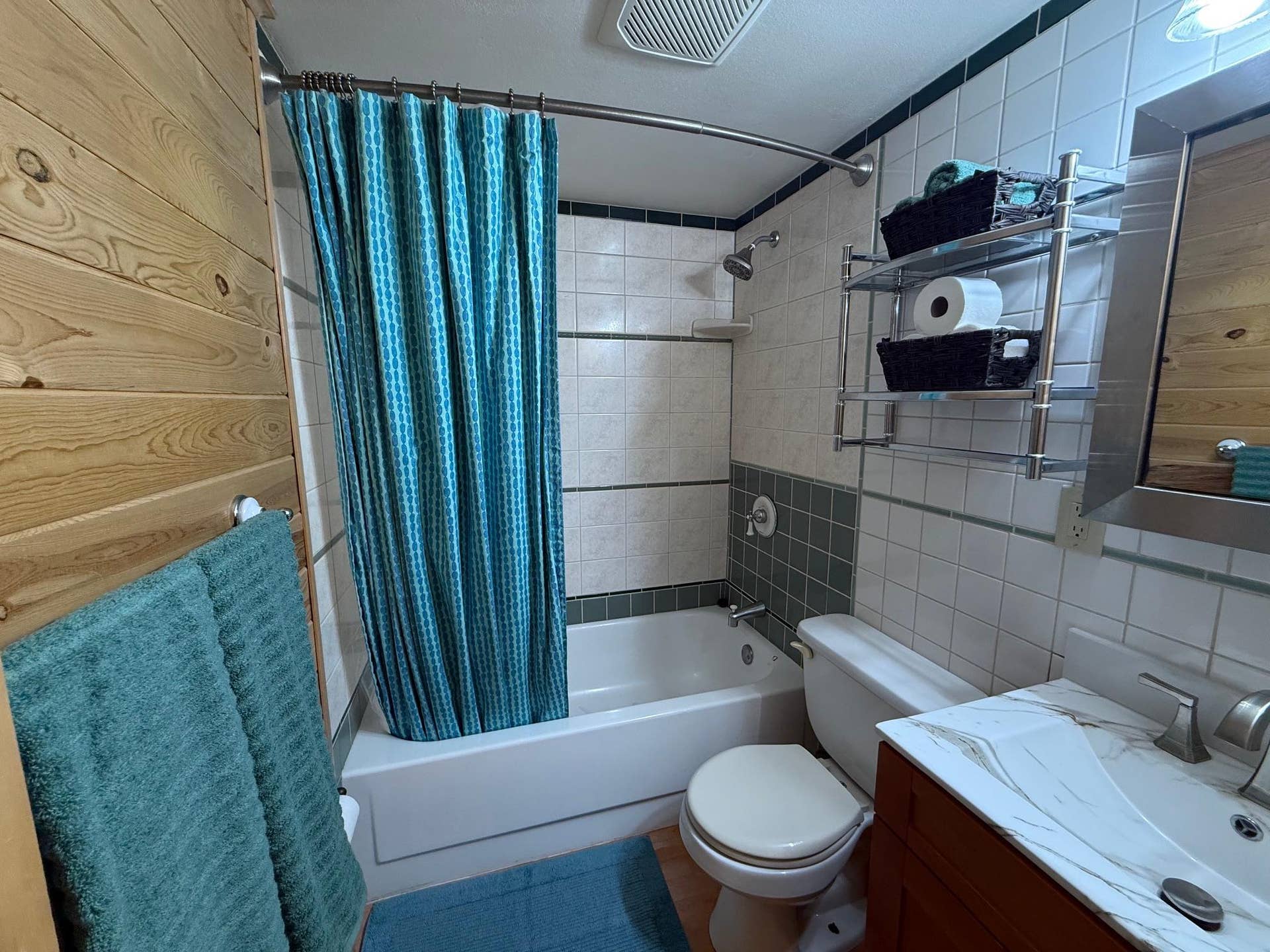 104 6th Street SE, Bemidji, MN 56601 Bath Main floor