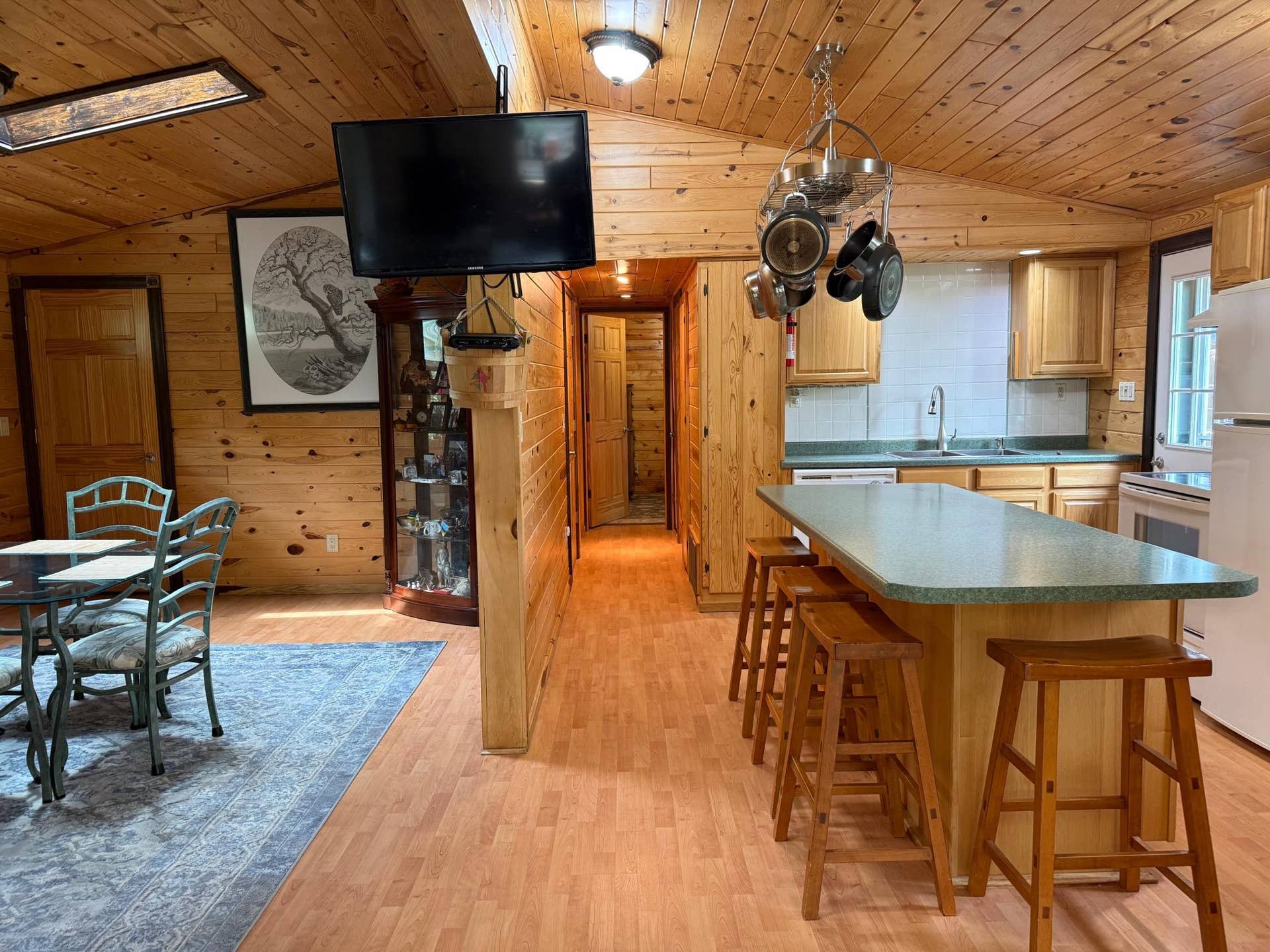 104 6th Street SE, Bemidji, MN 56601 Dinning / Kitchen