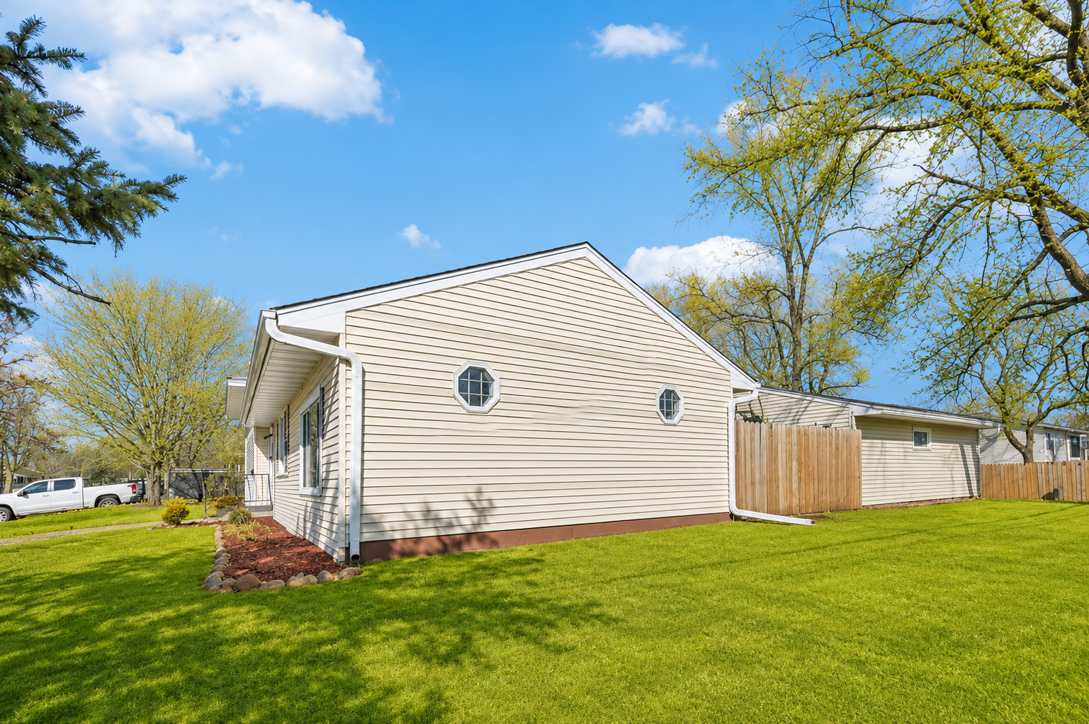 7700 Sierra Parkway, Brooklyn Park, MN 55444 fatima 22.png