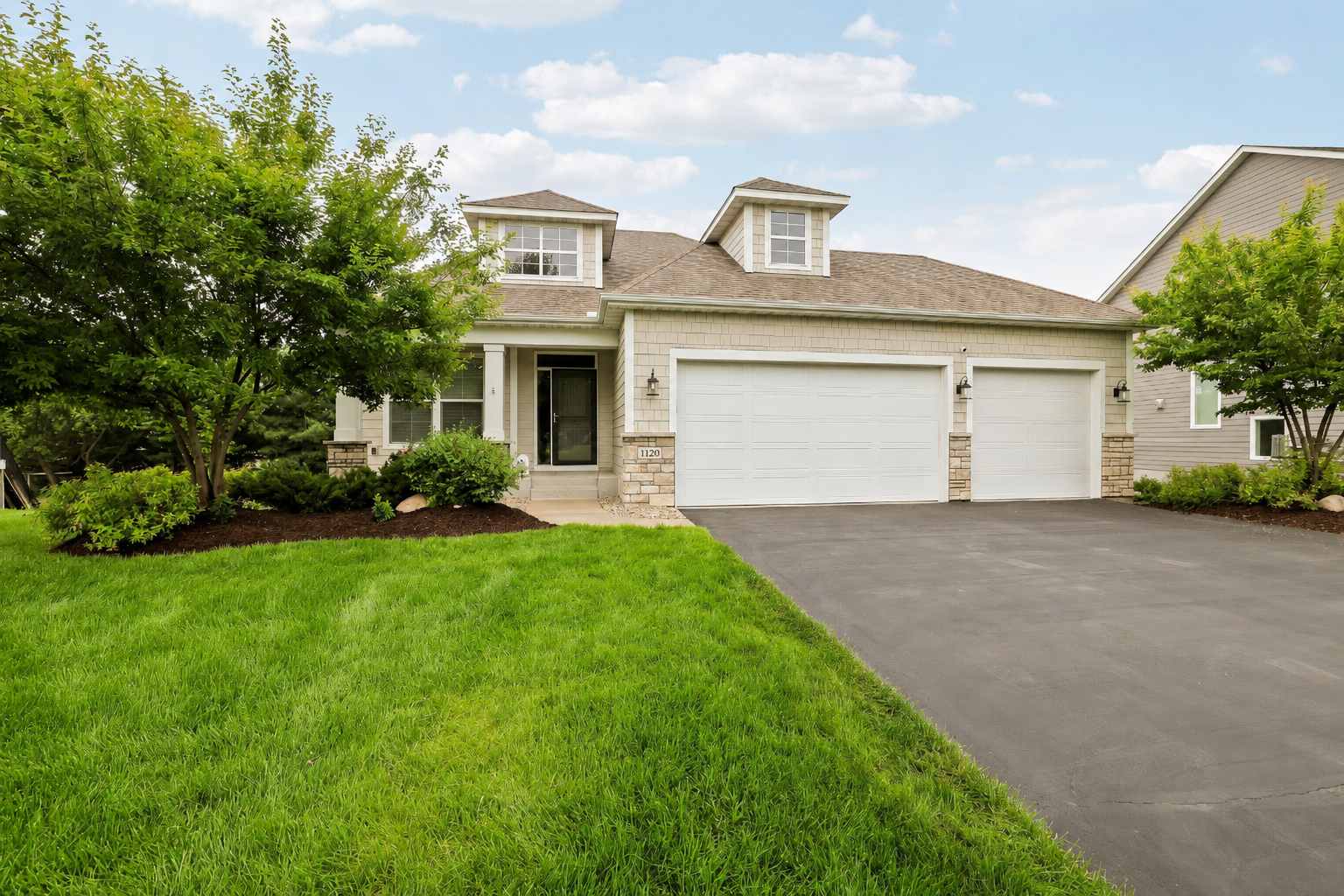 1120 Pine Hill Lane, White Bear Lake, MN 55127 1120 Pine Hill Lane, White Bear Lake, MN 55127