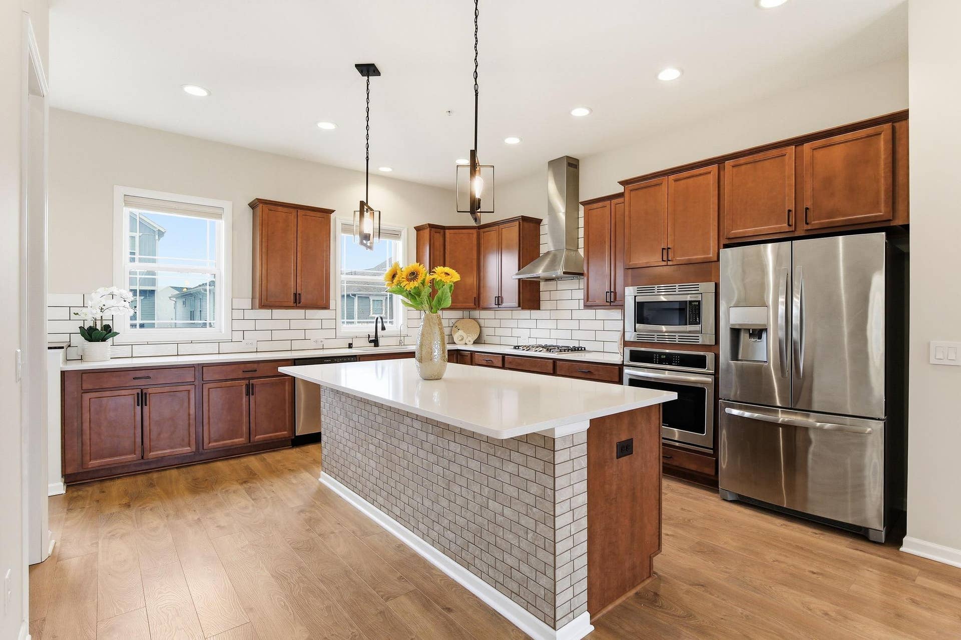 11289 81st Way N, Maple Grove, MN 55369 14-web-or-mls-11289-81st-Wy-N-14.jpg