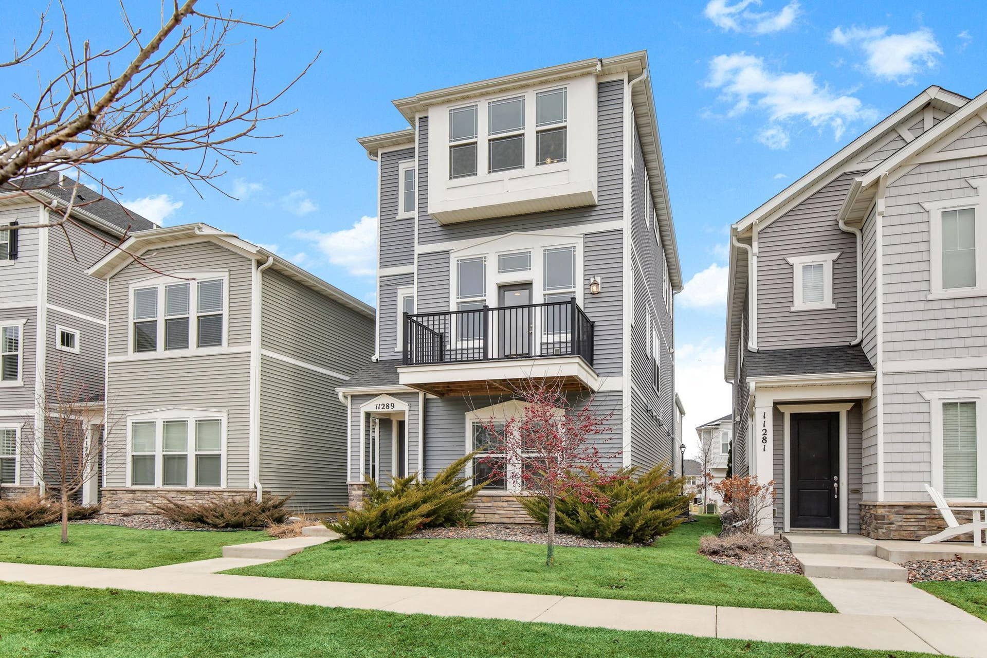 11289 81st Way N, Maple Grove, MN 55369 2-web-or-mls-11289-81st-Wy-N-02.jpg