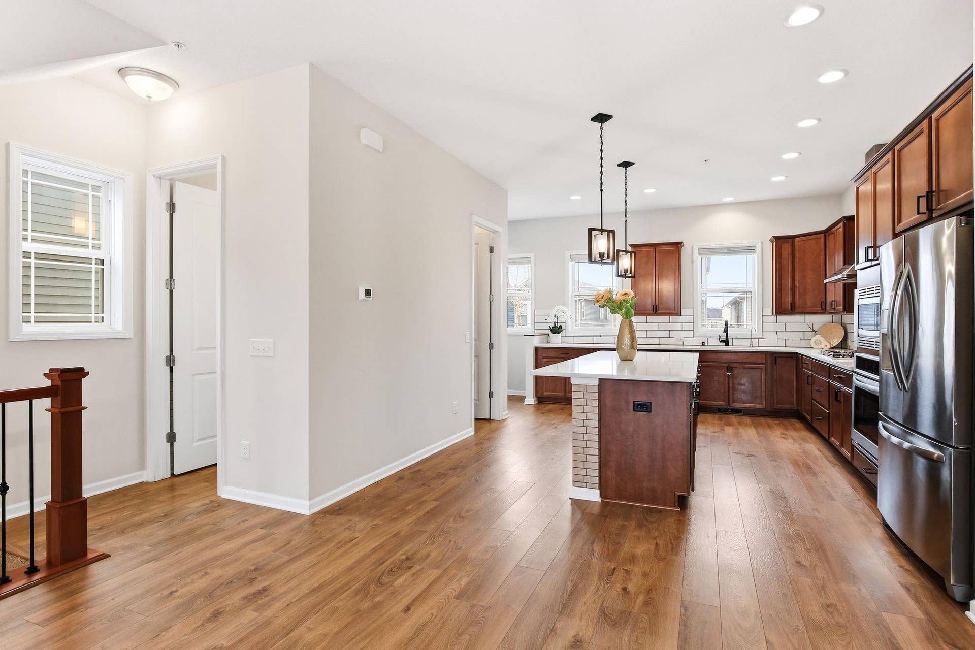 11289 81st Way N, Maple Grove, MN 55369 12-web-or-mls-11289-81st-Wy-N-12.jpg