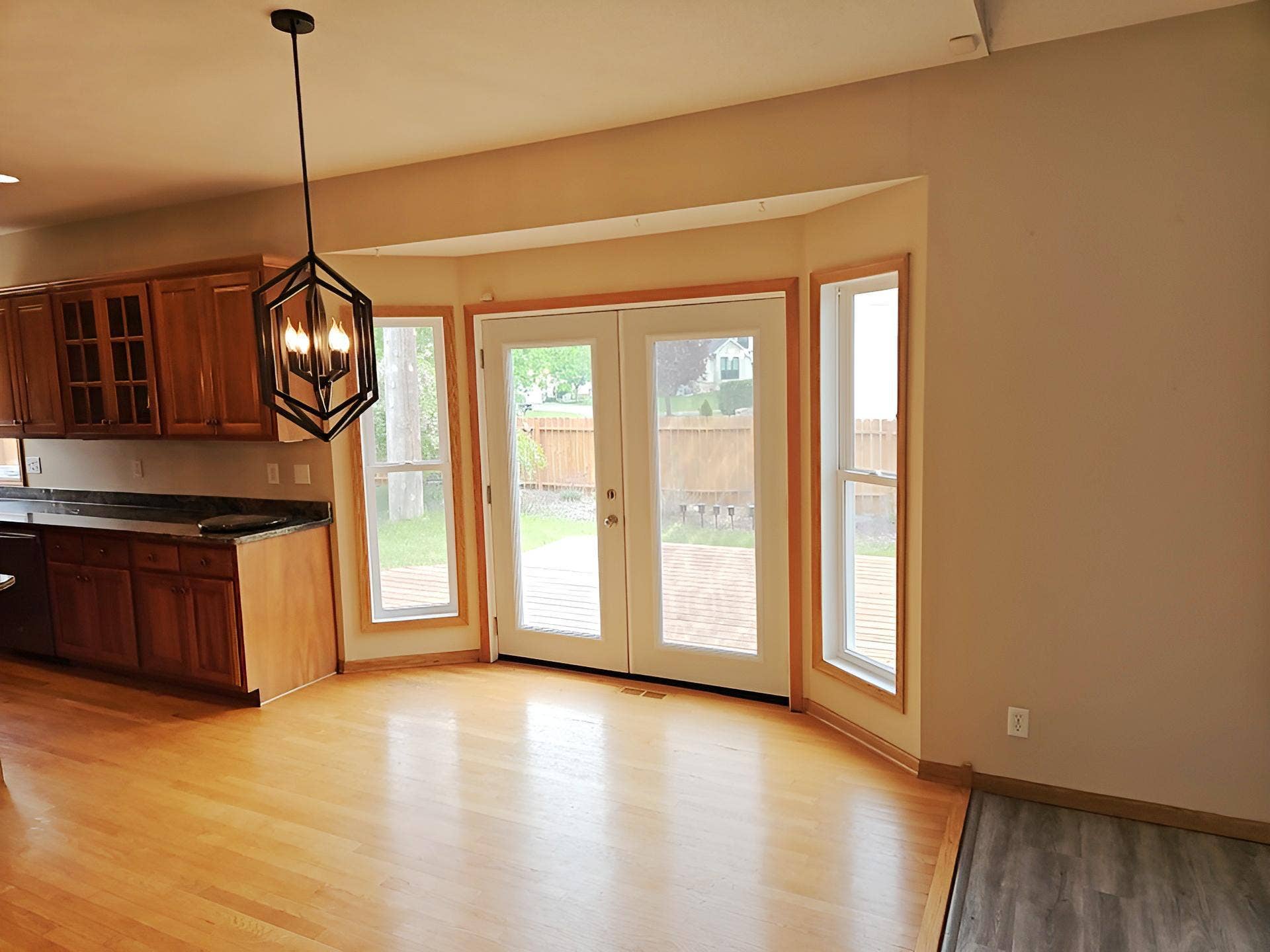 5928 Pintail Lane, White Bear Lake, MN 55110 IMG_20260514_151127~2.jpg