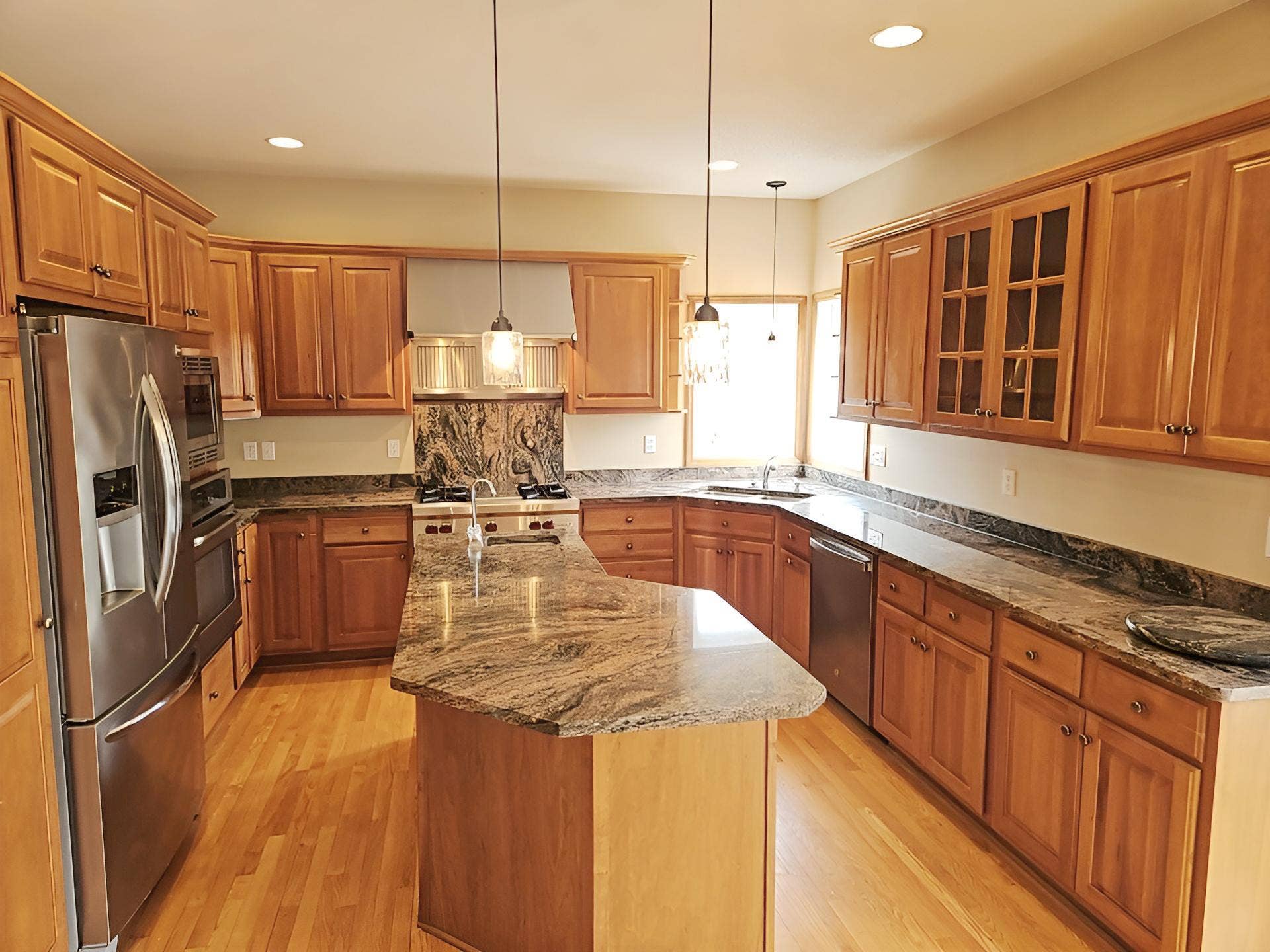 5928 Pintail Lane, White Bear Lake, MN 55110 IMG_20260514_151144~2.jpg
