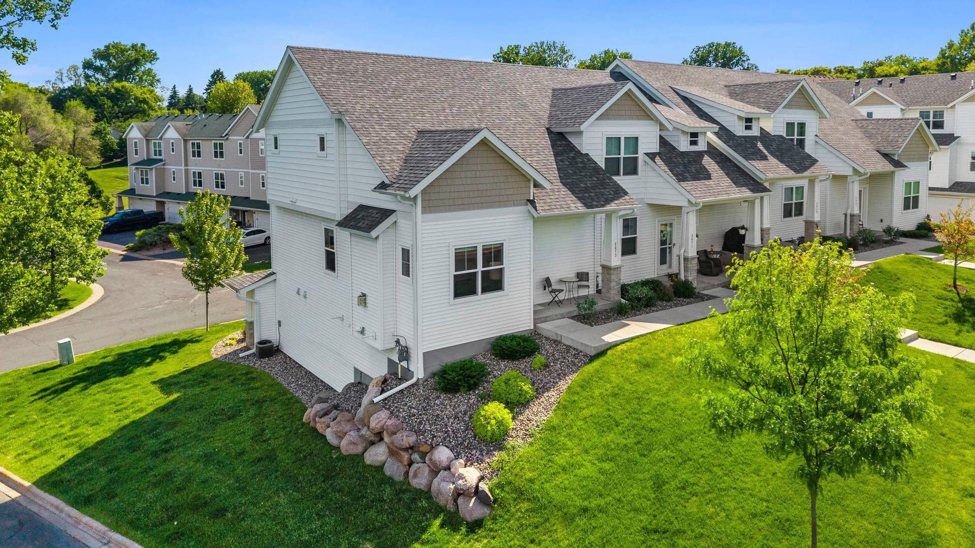 2-web-or-mls-2673 New Century Pl E-264.jpg