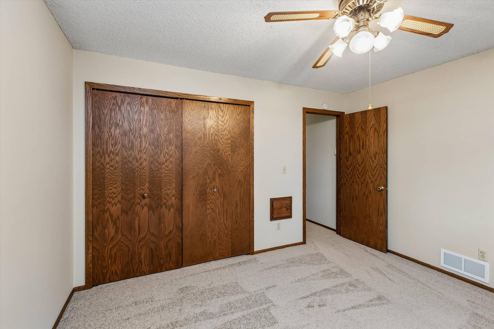 1493 Arundel Street, 97, Saint Paul, MN 55117 1493 Arundel Street, 97, Saint Paul, MN 55117