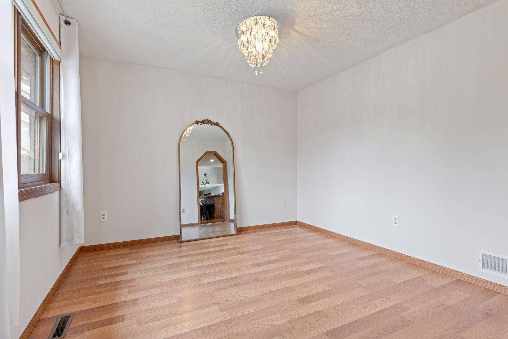 3012 Walter Street, Maplewood, MN 55109 Formal Dining Room