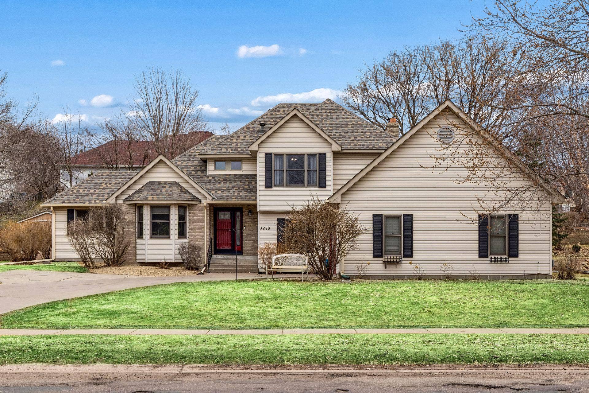 3012 Walter Street, Maplewood, MN 55109 Exterior View