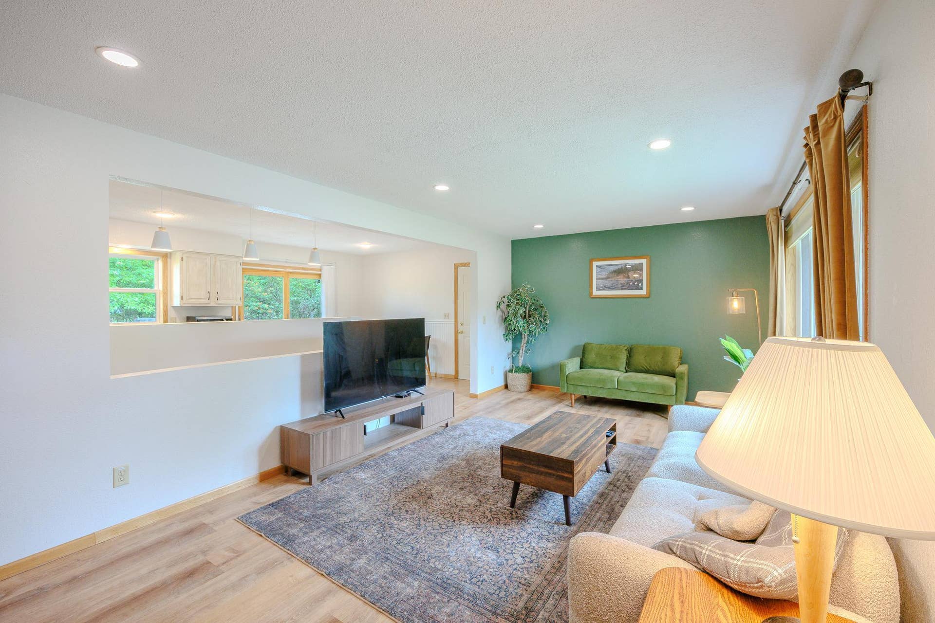 102 Robertson Drive NW, Bemidji, MN 56601 102 Robertson Drive NW, Bemidji, MN 56601