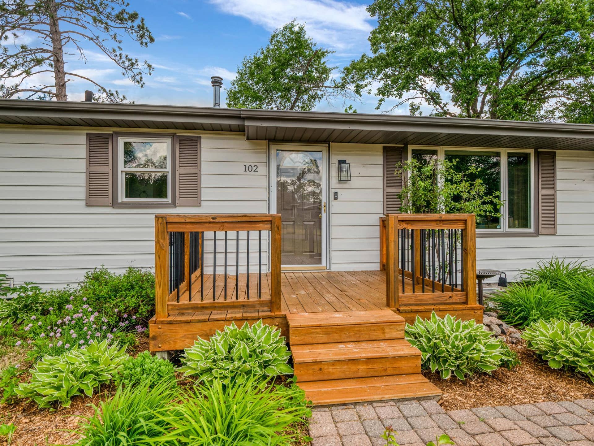 102 Robertson Drive NW, Bemidji, MN 56601 102 Robertson Drive NW, Bemidji, MN 56601