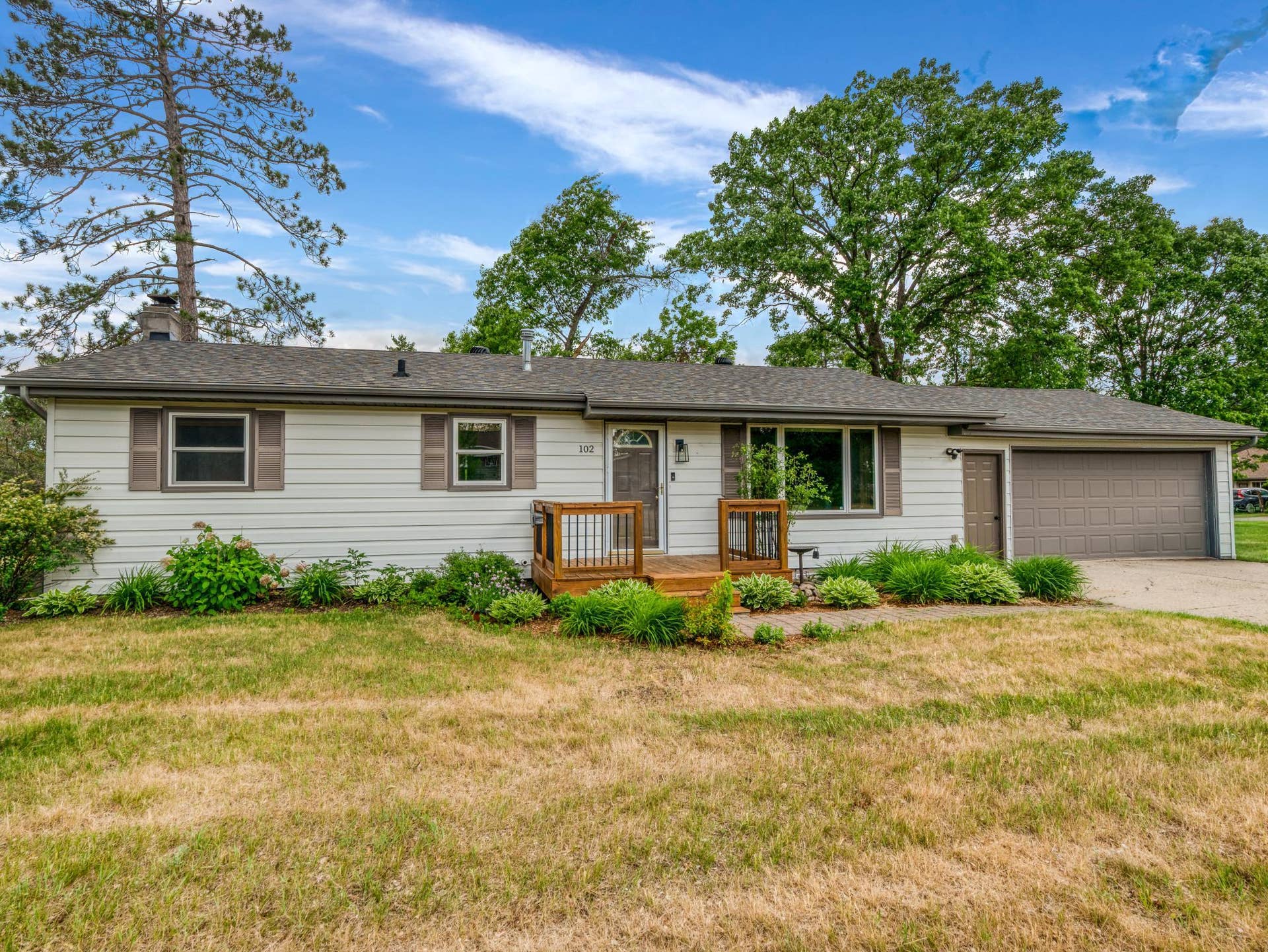 102 Robertson Drive NW, Bemidji, MN 56601 102 Robertson Drive NW, Bemidji, MN 56601