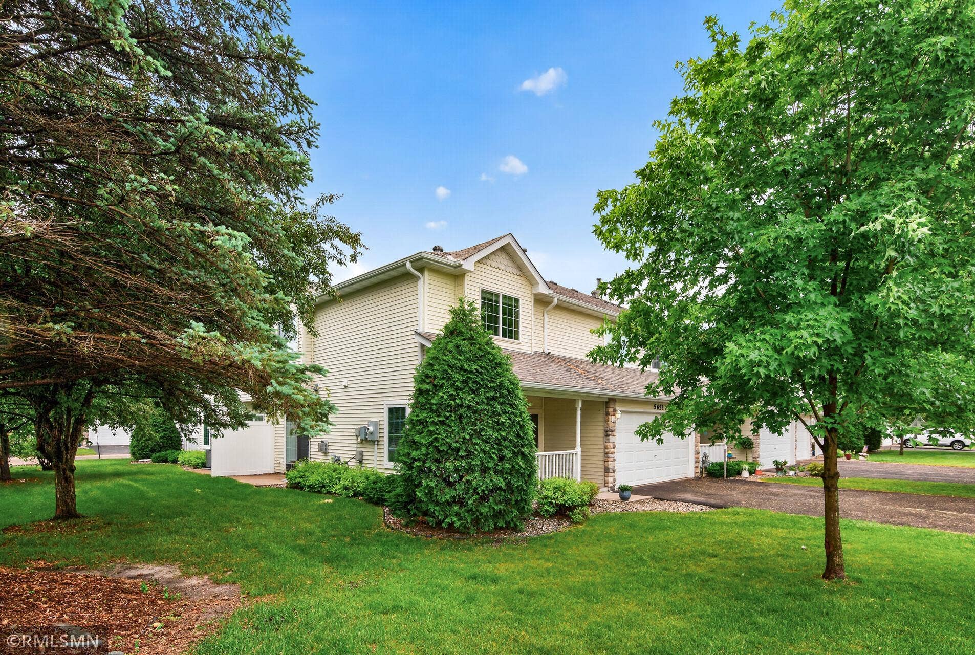5651 138th Street N, Hugo, MN 55038