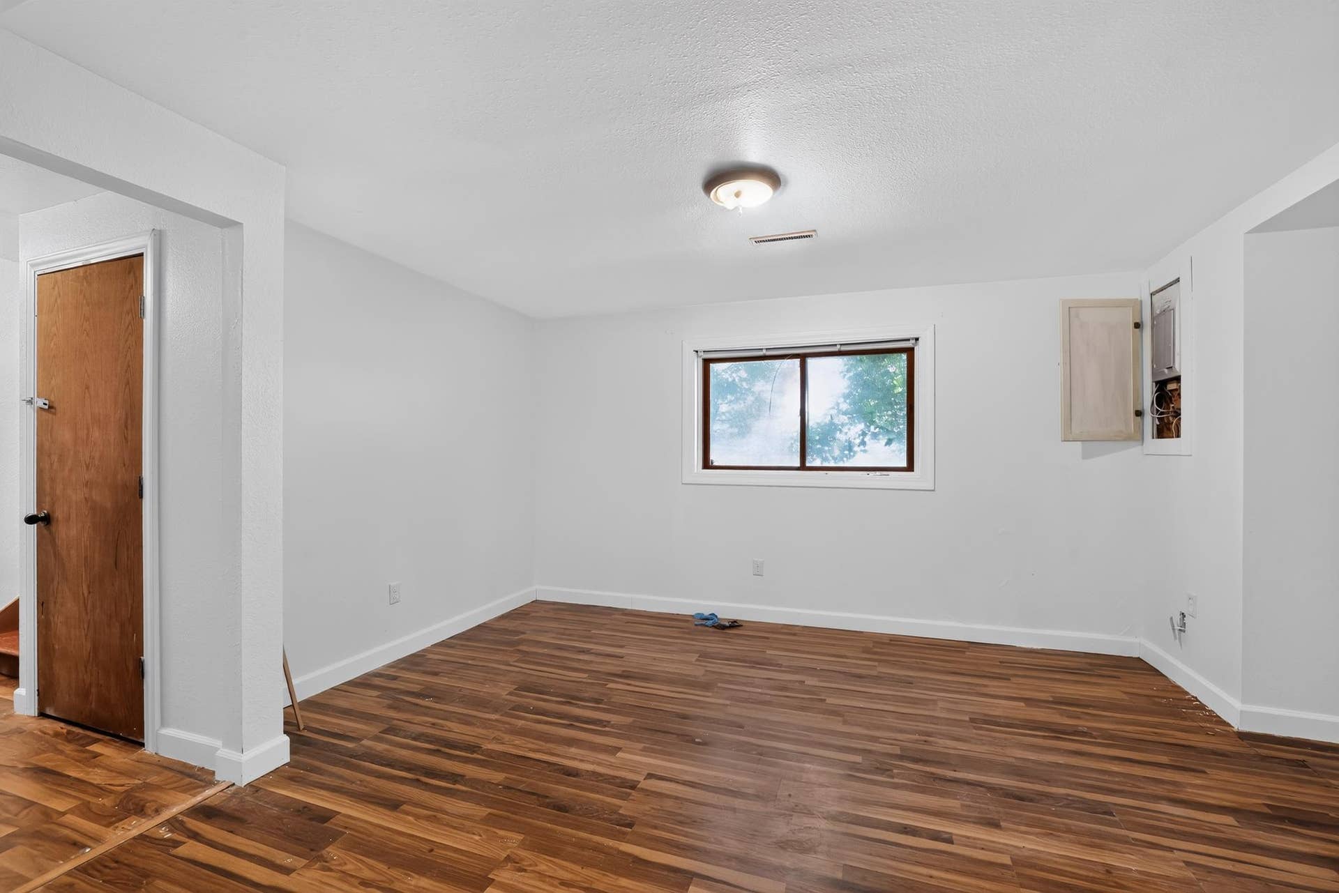 32_2068_48th_St_NW-Others-6613.jpg