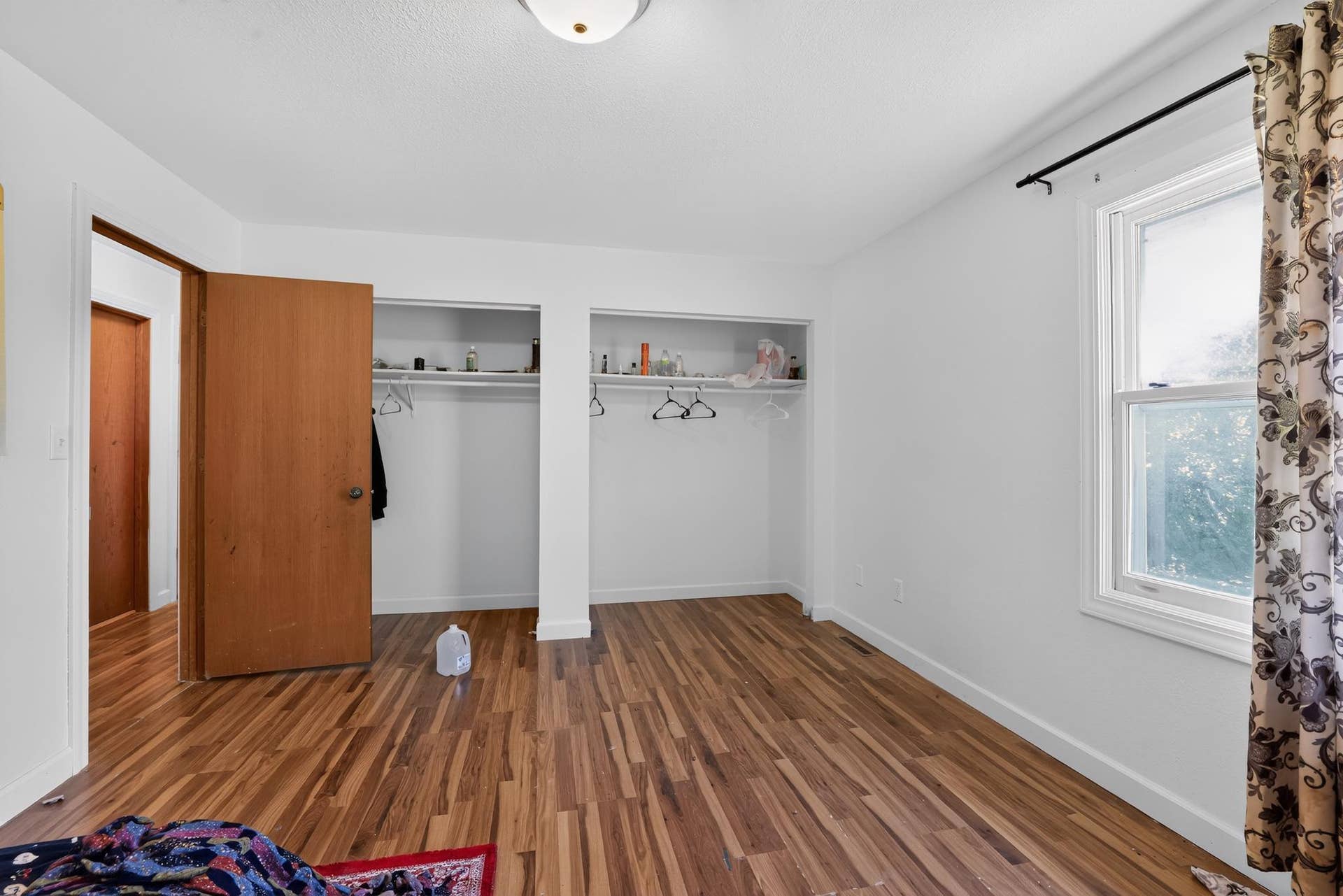 22_2068_48th_St_NW-Bedroom-6528.jpg