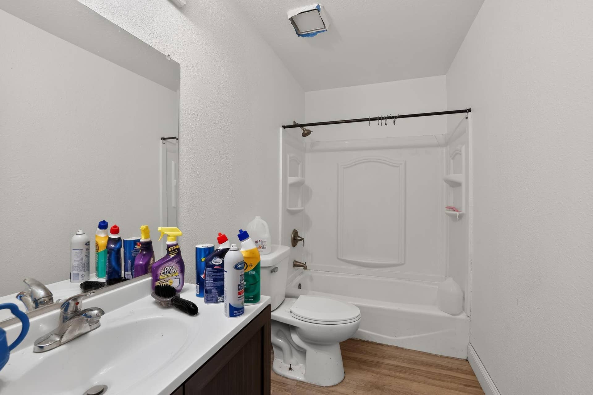 29_2068_48th_St_NW-Bathroom-6543.jpg