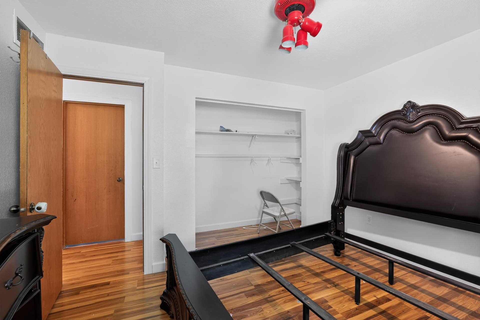 27_2068_48th_St_NW-Bedroom-6538.jpg