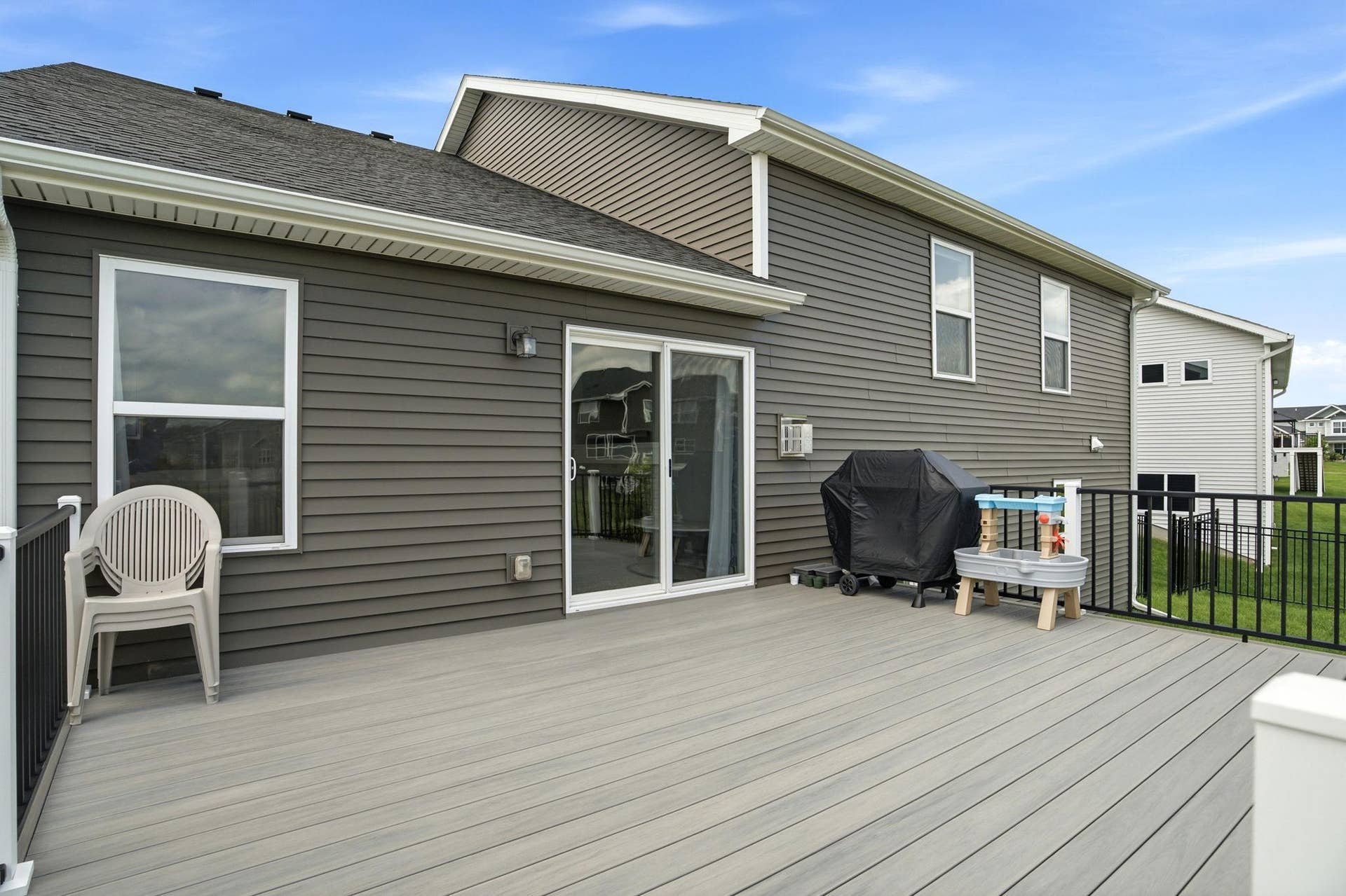 12839 Fraizer Street NE, Blaine, MN 55449 22-web-or-mls-052_DSC00908.jpg