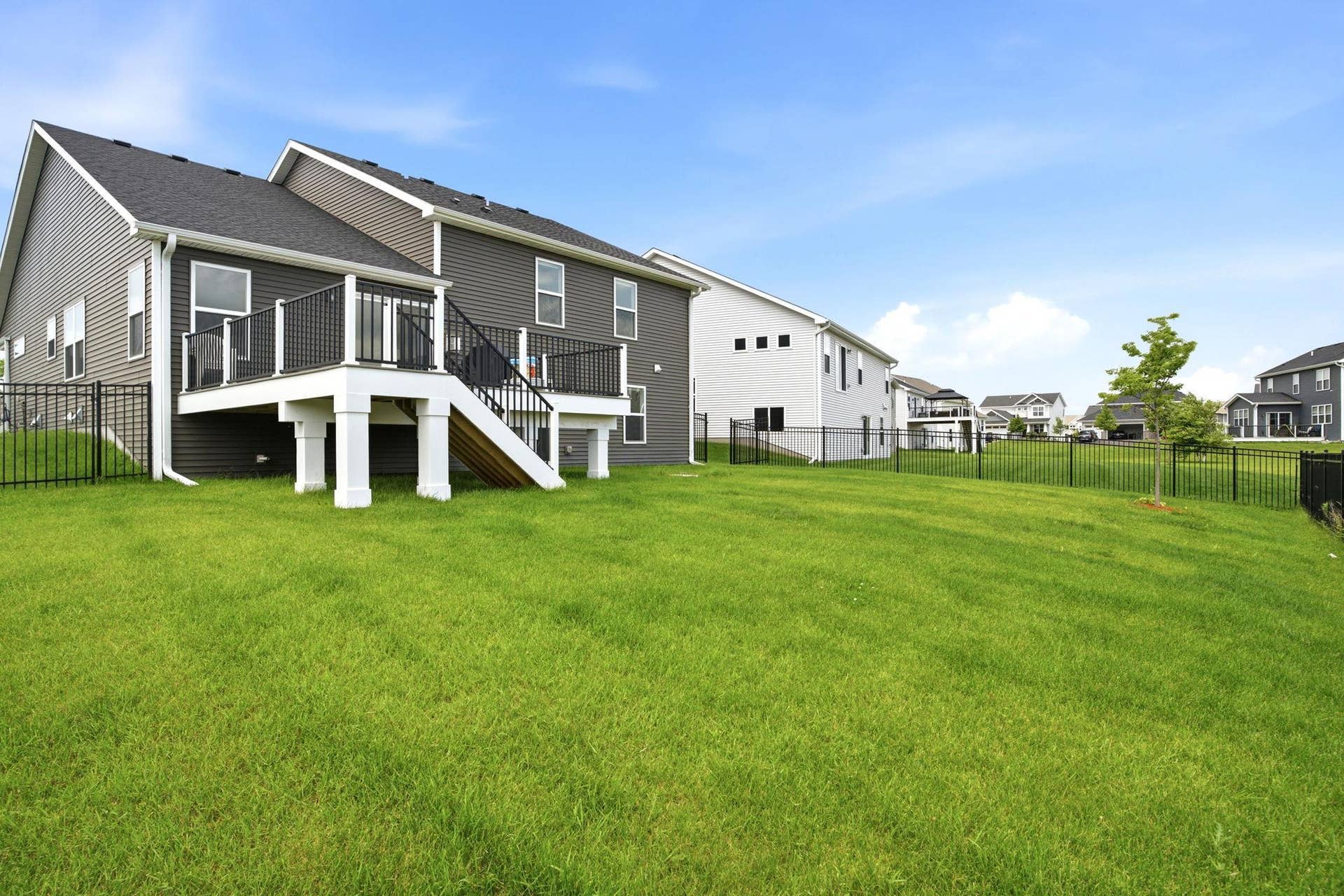 12839 Fraizer Street NE, Blaine, MN 55449 46-web-or-mls-051_DSC00905.jpg