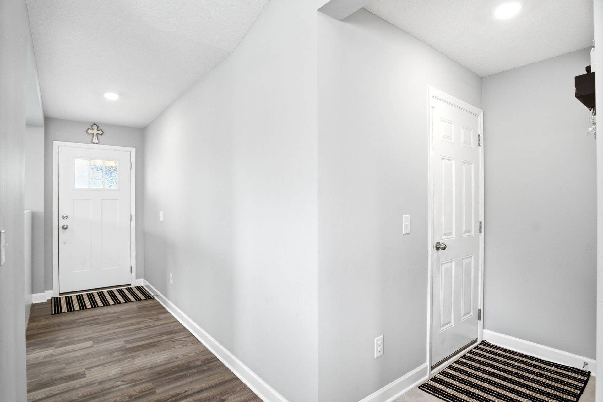 12839 Fraizer Street NE, Blaine, MN 55449 7-web-or-mls-011_DSC00779.jpg