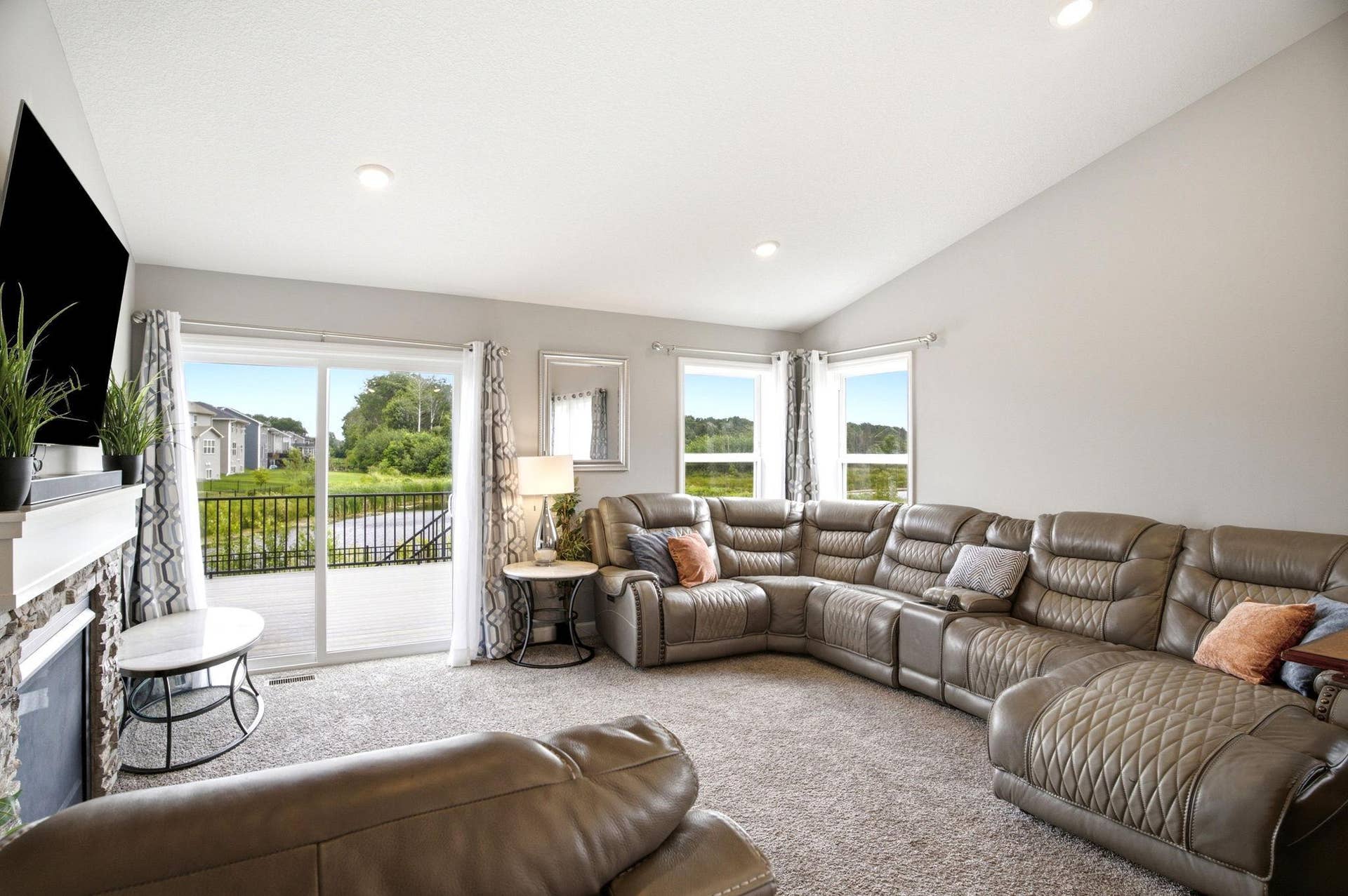12839 Fraizer Street NE, Blaine, MN 55449 17-web-or-mls-014_DSC00791.jpg