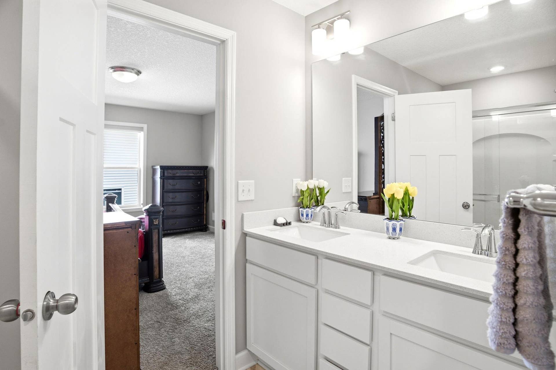 12839 Fraizer Street NE, Blaine, MN 55449 27-web-or-mls-042_DSC00845.jpg