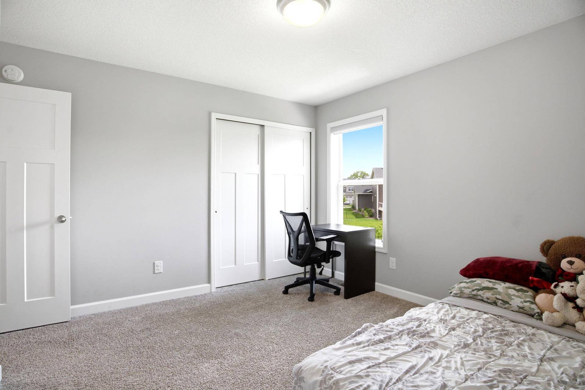 12839 Fraizer Street NE, Blaine, MN 55449 33-web-or-mls-034_DSC00830.jpg