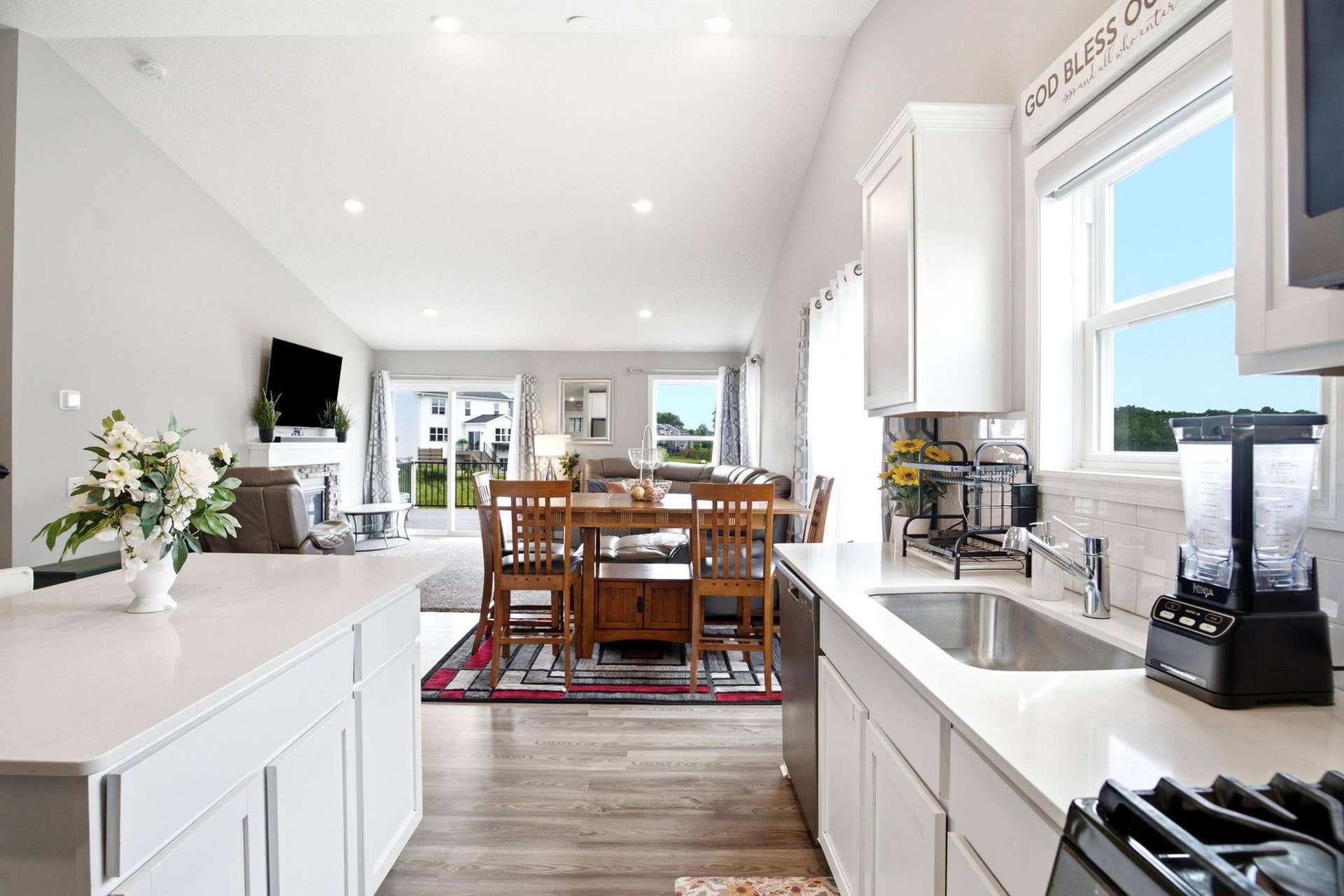 12839 Fraizer Street NE, Blaine, MN 55449 14-web-or-mls-023_DSC00785.jpg