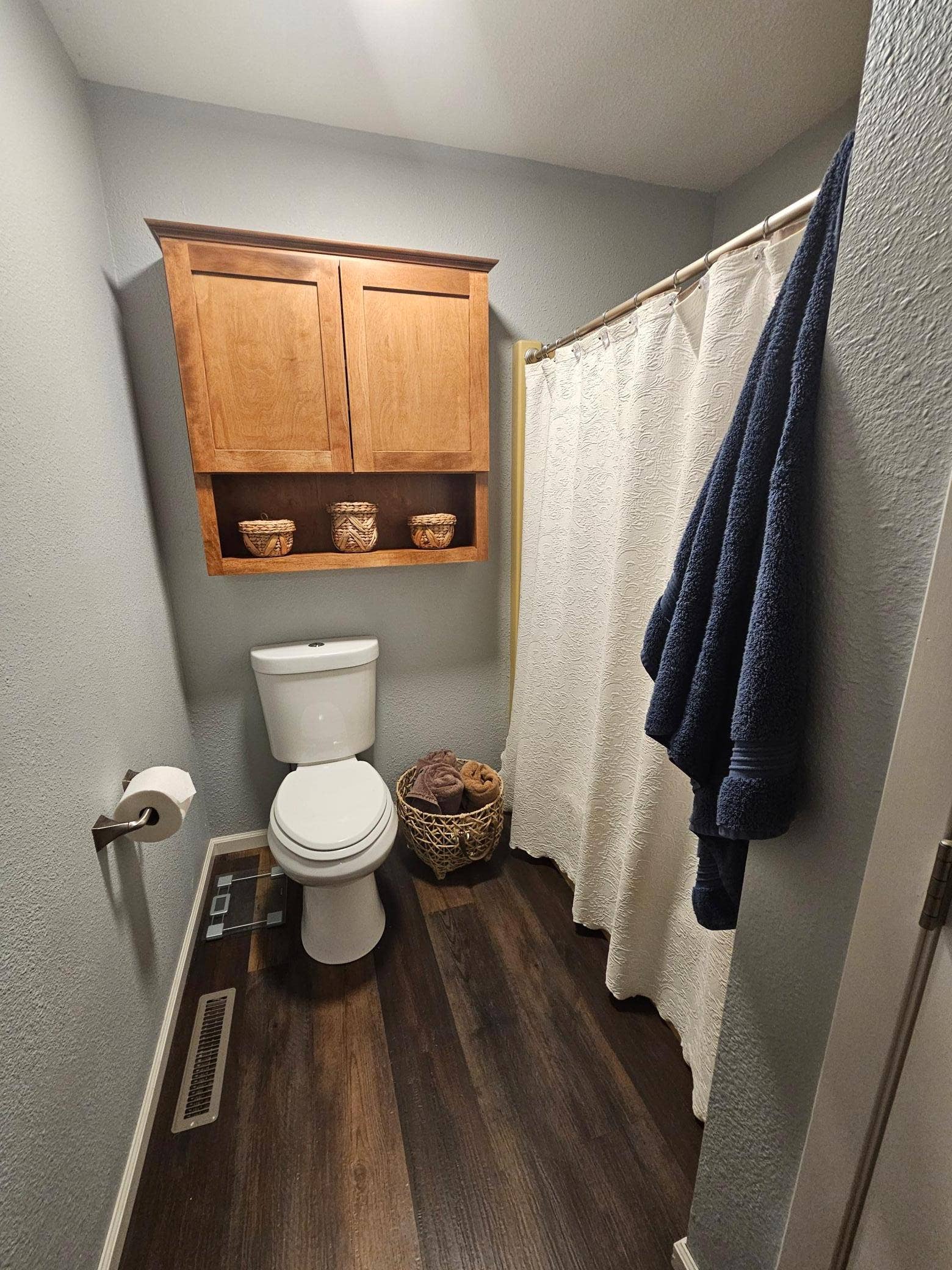 3110 Saint Onge Drive NE, Bemidji, MN 56601 Lower Level Bath.jpg