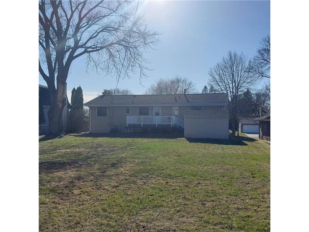 6325 Halifax Avenue S, Edina, MN 55424 6325 Halifax Avenue S, Edina, MN 55424