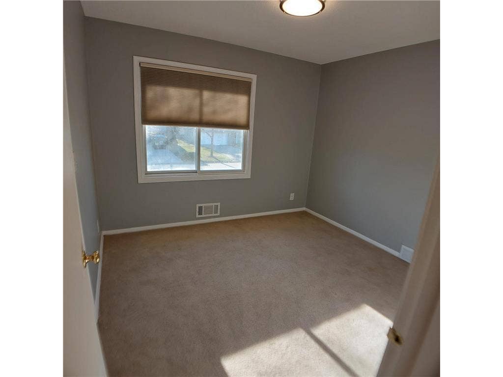 6325 Halifax Avenue S, Edina, MN 55424 Bedroom 1