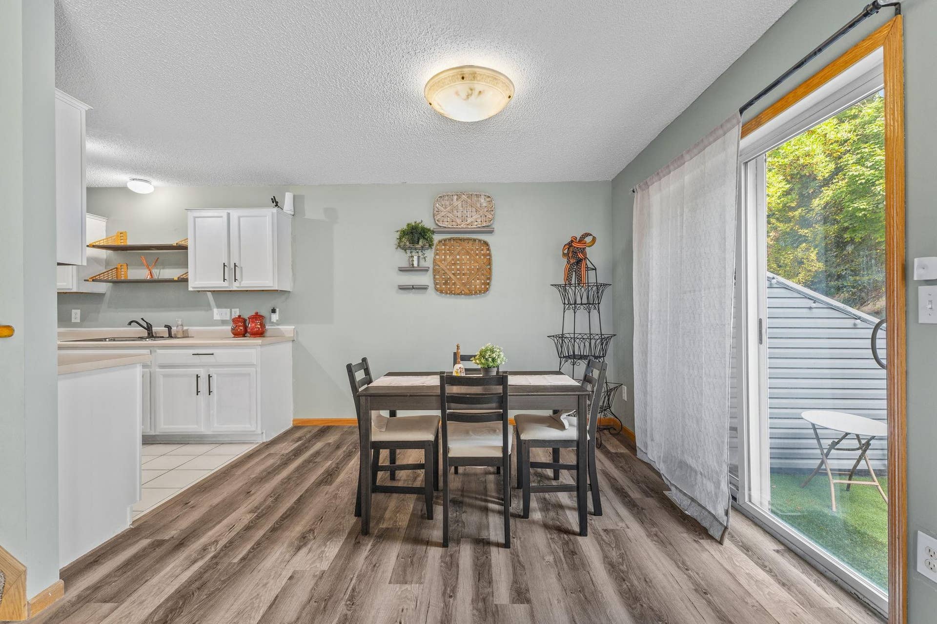 12598 74th Avenue N, Maple Grove, MN 55369 Vivid Spaces_12598 74th Ave N_006.jpg