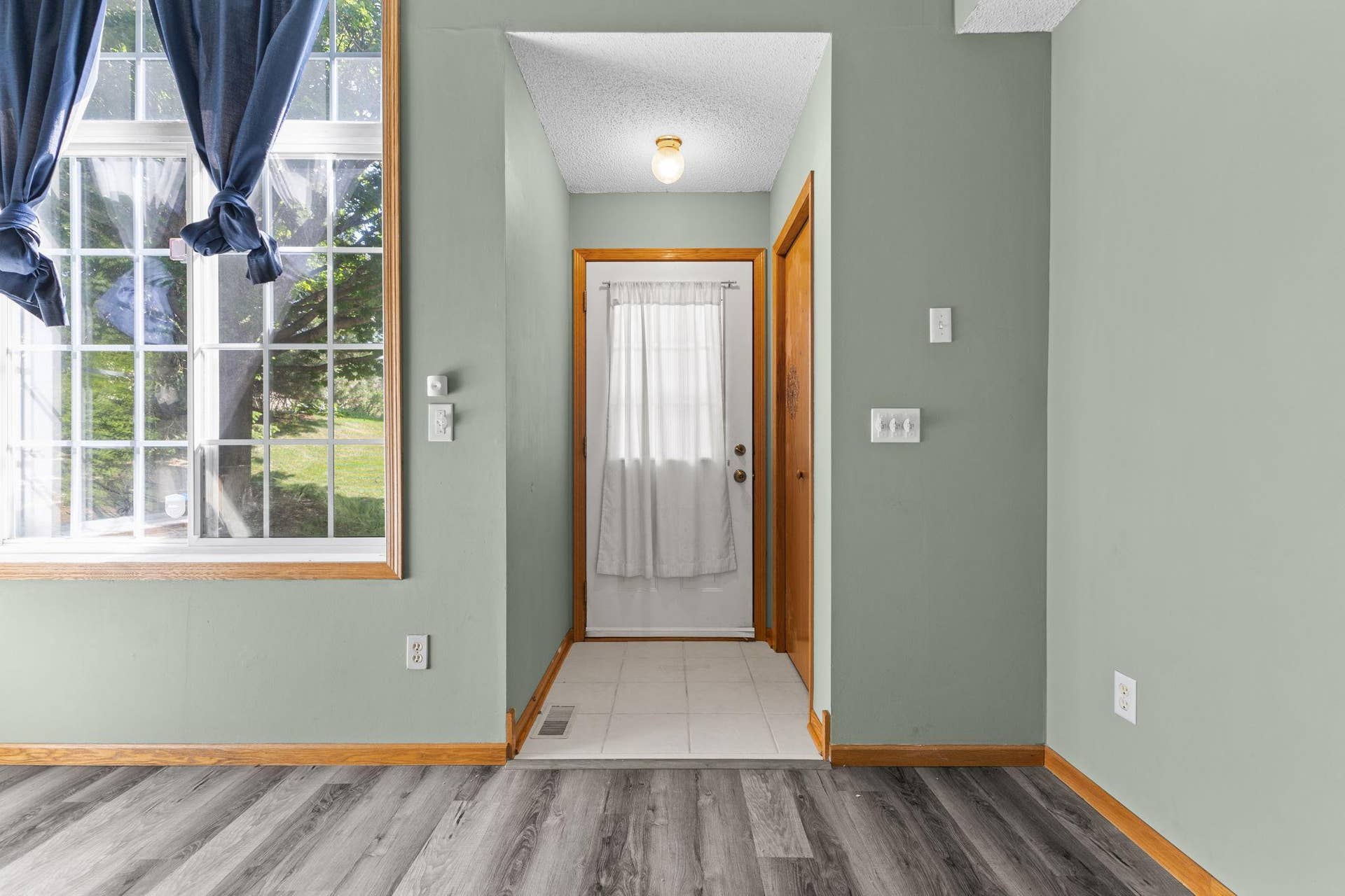 12598 74th Avenue N, Maple Grove, MN 55369 Vivid Spaces_12598 74th Ave N_04.JPG