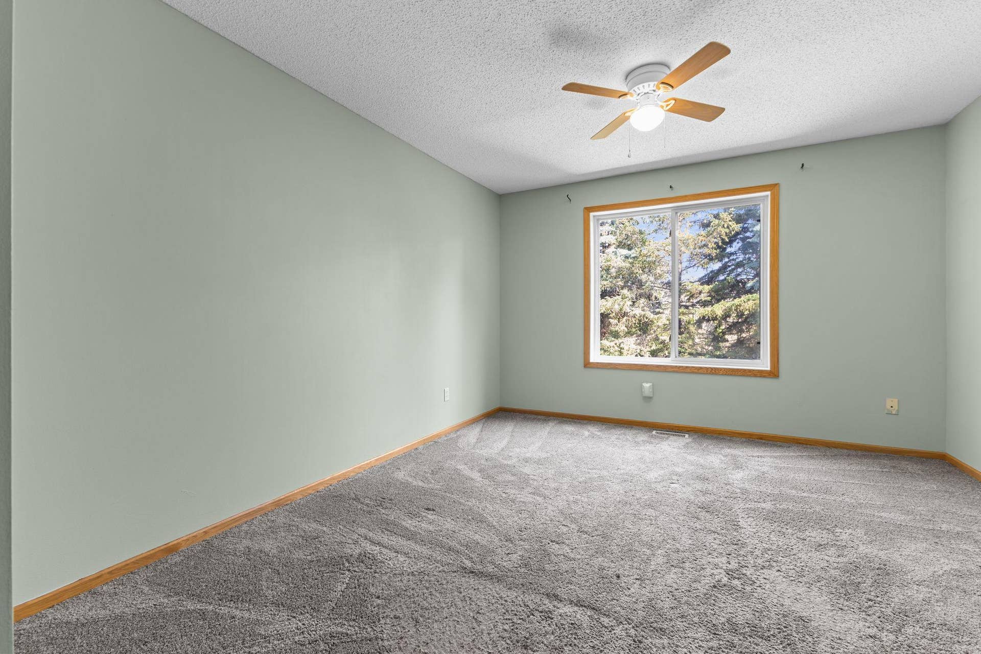 12598 74th Avenue N, Maple Grove, MN 55369 Vivid Spaces_12598 74th Ave N_20.JPG