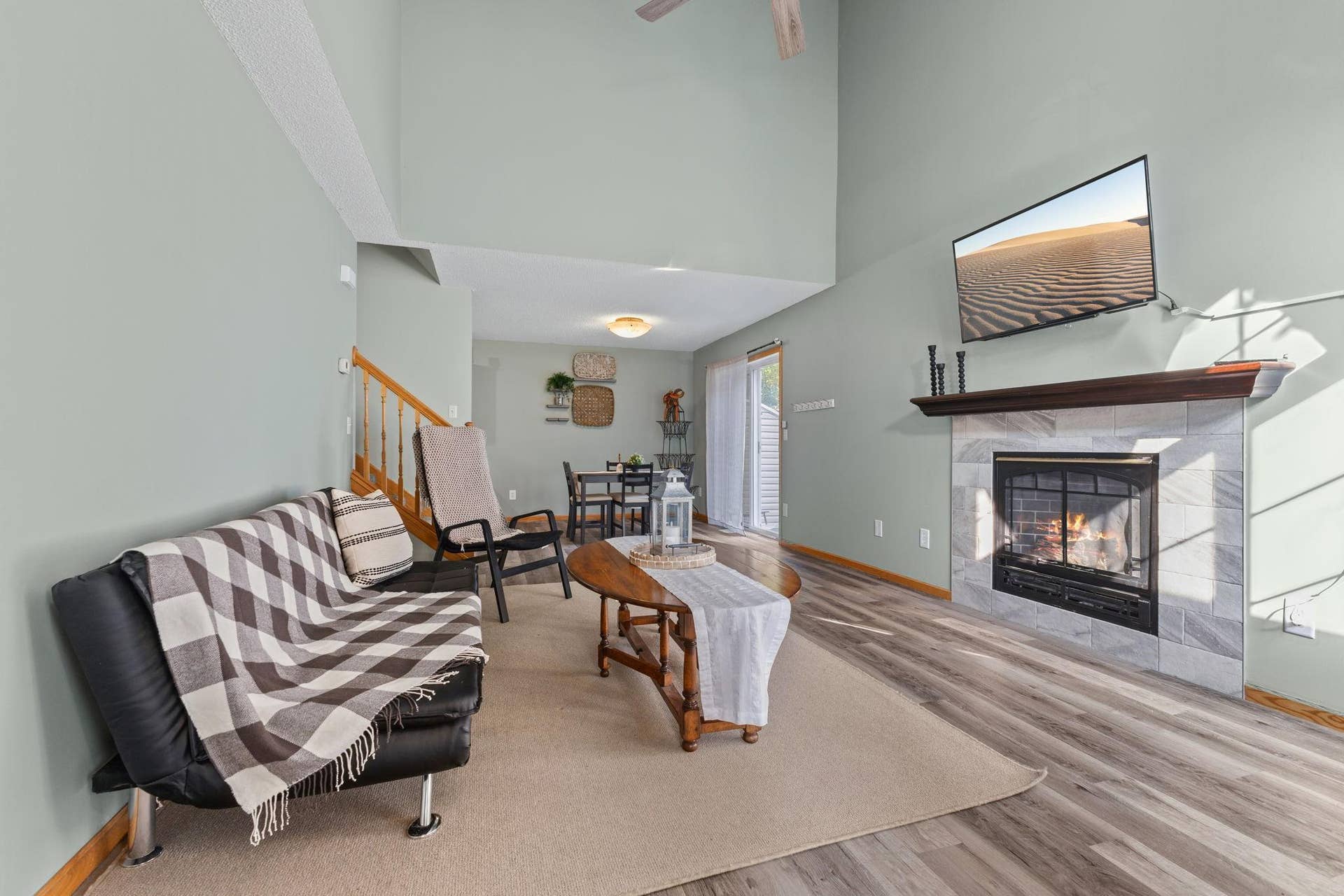 12598 74th Avenue N, Maple Grove, MN 55369 Vivid Spaces_12598 74th Ave N_004.jpg