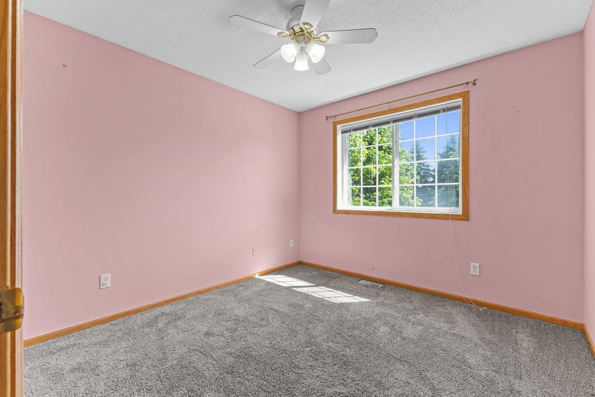 12598 74th Avenue N, Maple Grove, MN 55369 Vivid Spaces_12598 74th Ave N_26.JPG